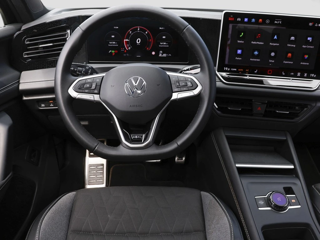 Volkswagen-Tiguan-image-12