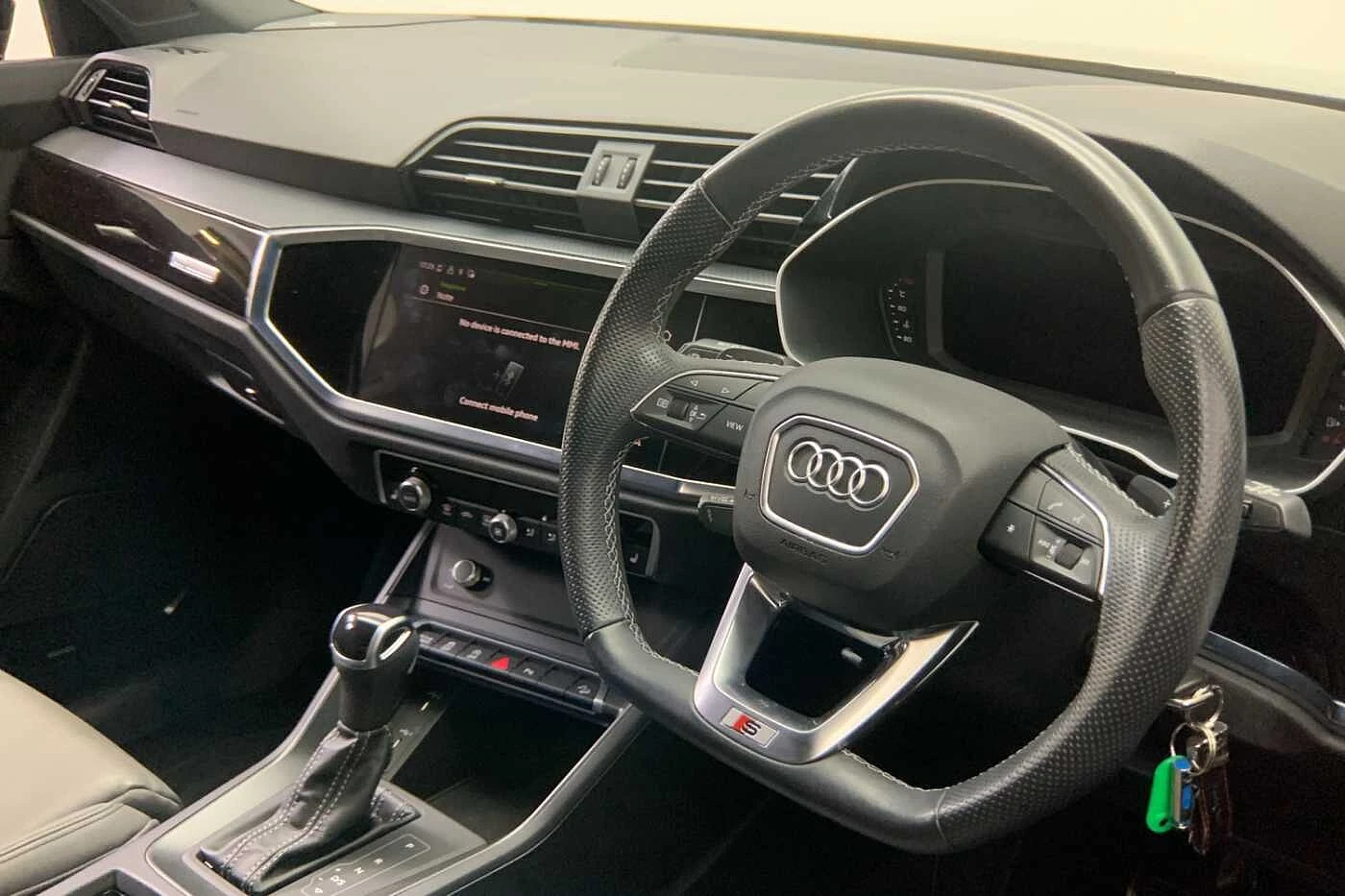 Audi-Q3-image-5