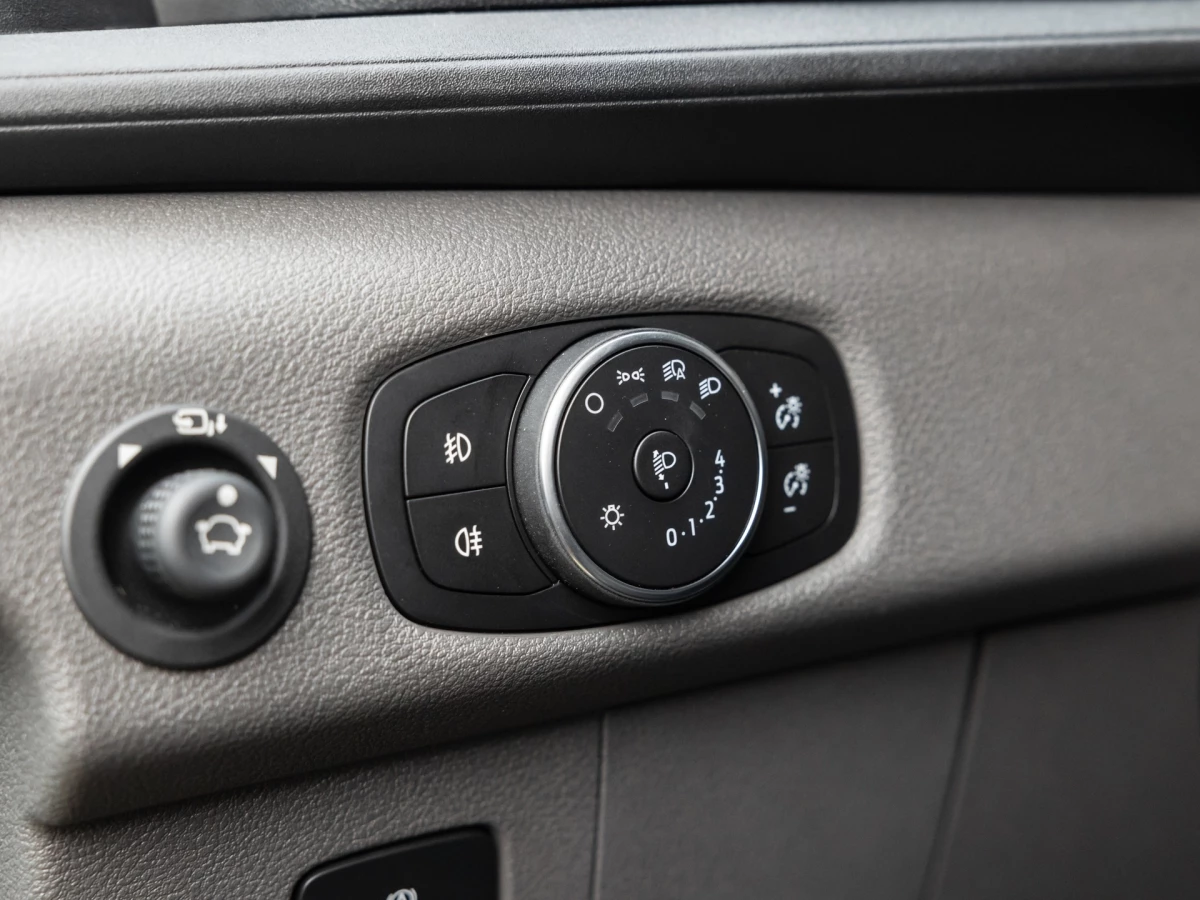 Ford-Transit-image-16