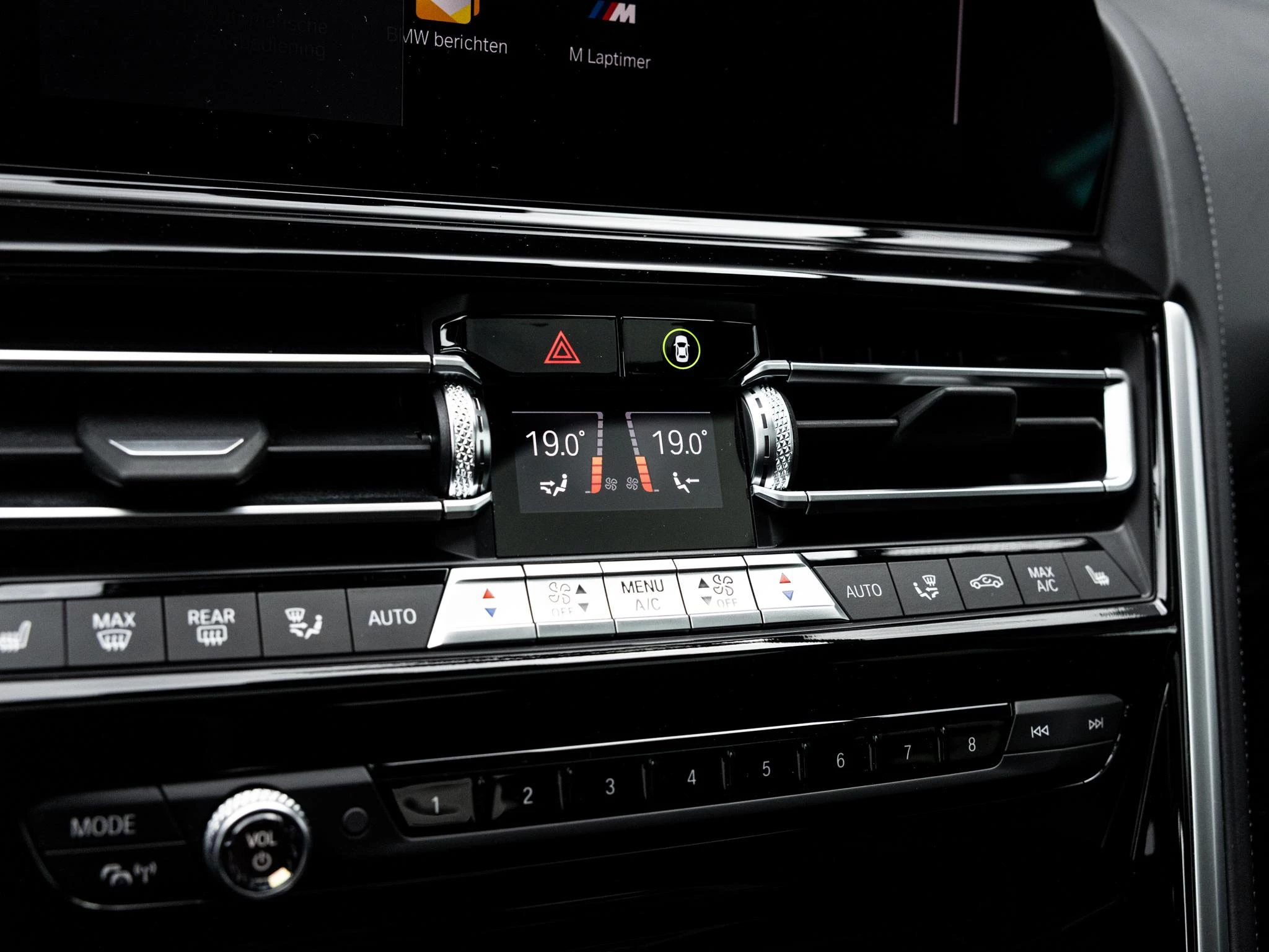 BMW-8 Serie-image-58