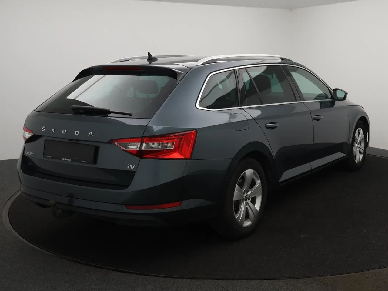 Škoda Superb Combi PHEV Superb Style *1.4TSI*AUTOMAAT*PLUG-IN*NAVI*TREKHAAK*ZETELVERWARMING V+A* ...