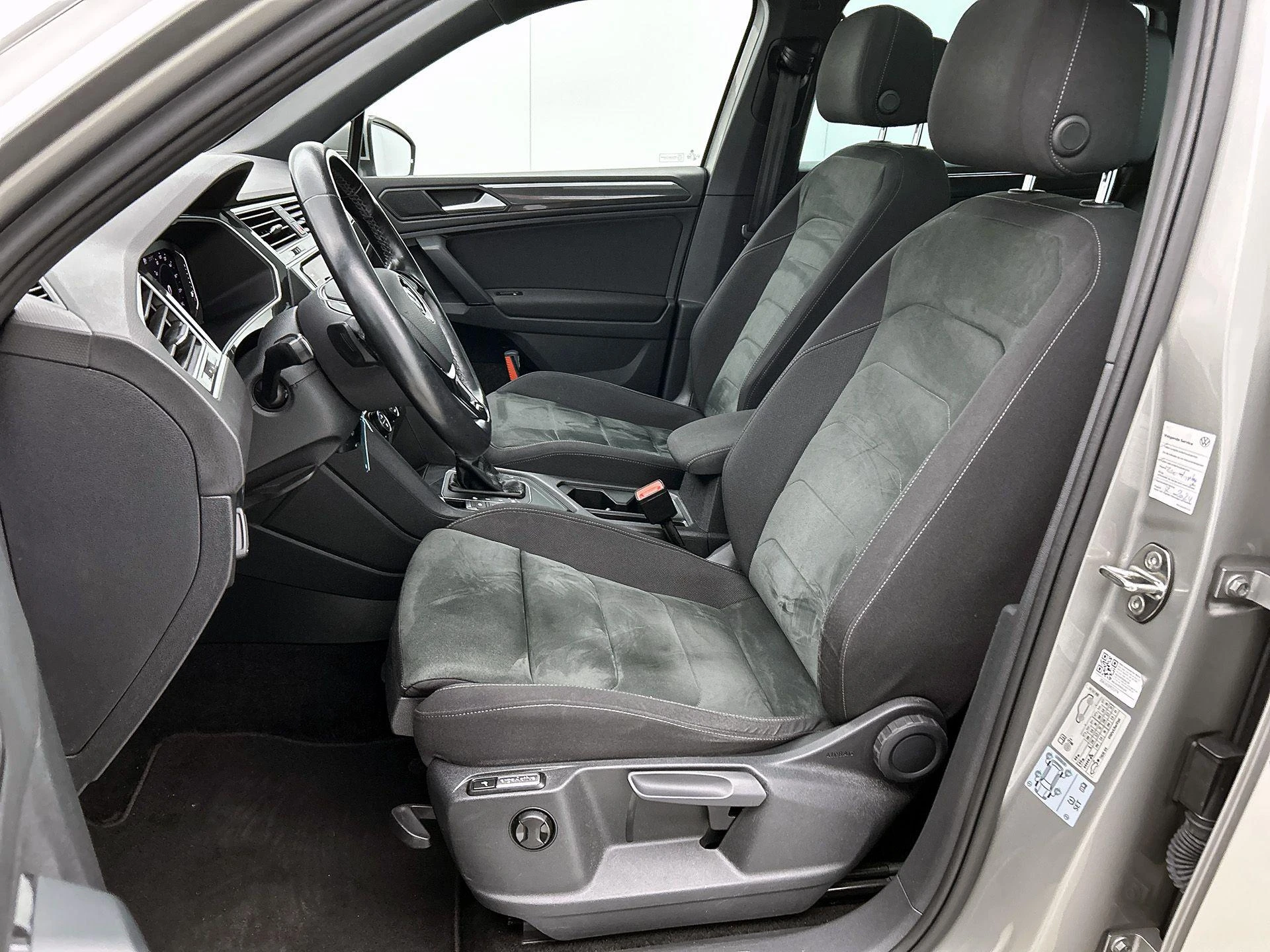 Volkswagen-Tiguan-image-51