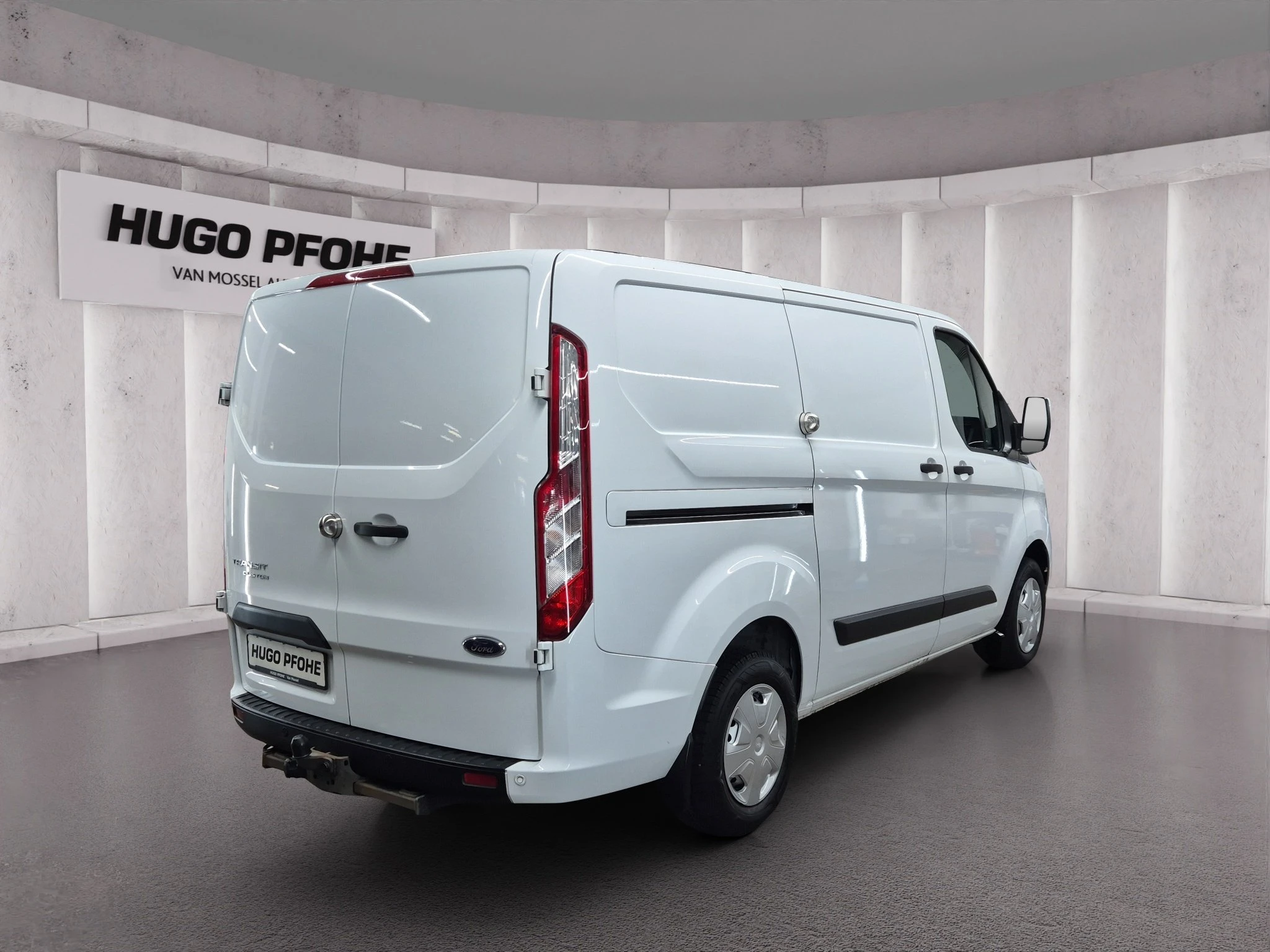 Ford-Transit Custom-image-4