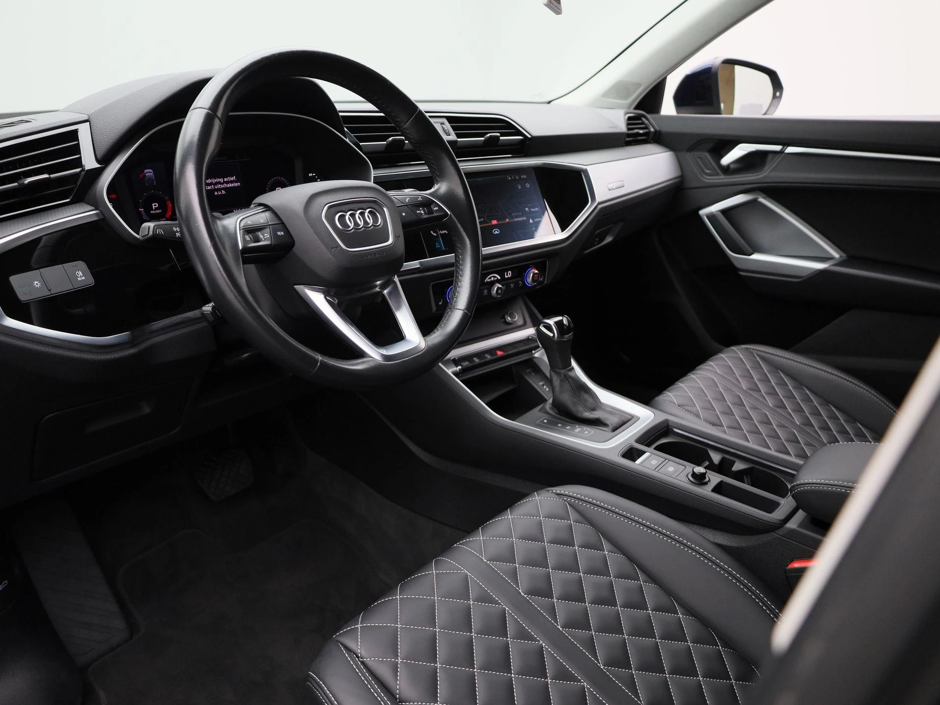 Audi-Q3-image-17