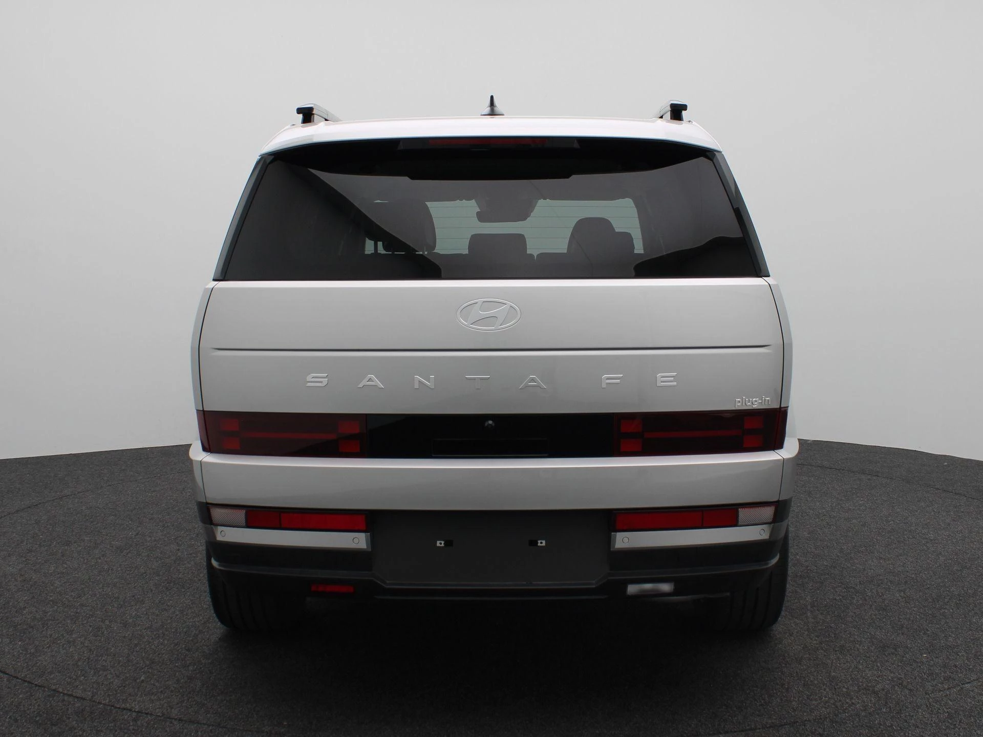 Hyundai-Santa Fe-image-4