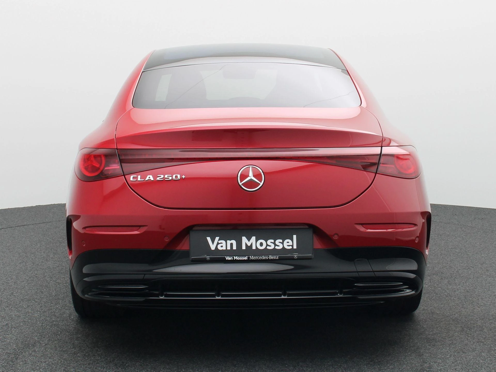 Mercedes-Benz-CLA-image-4
