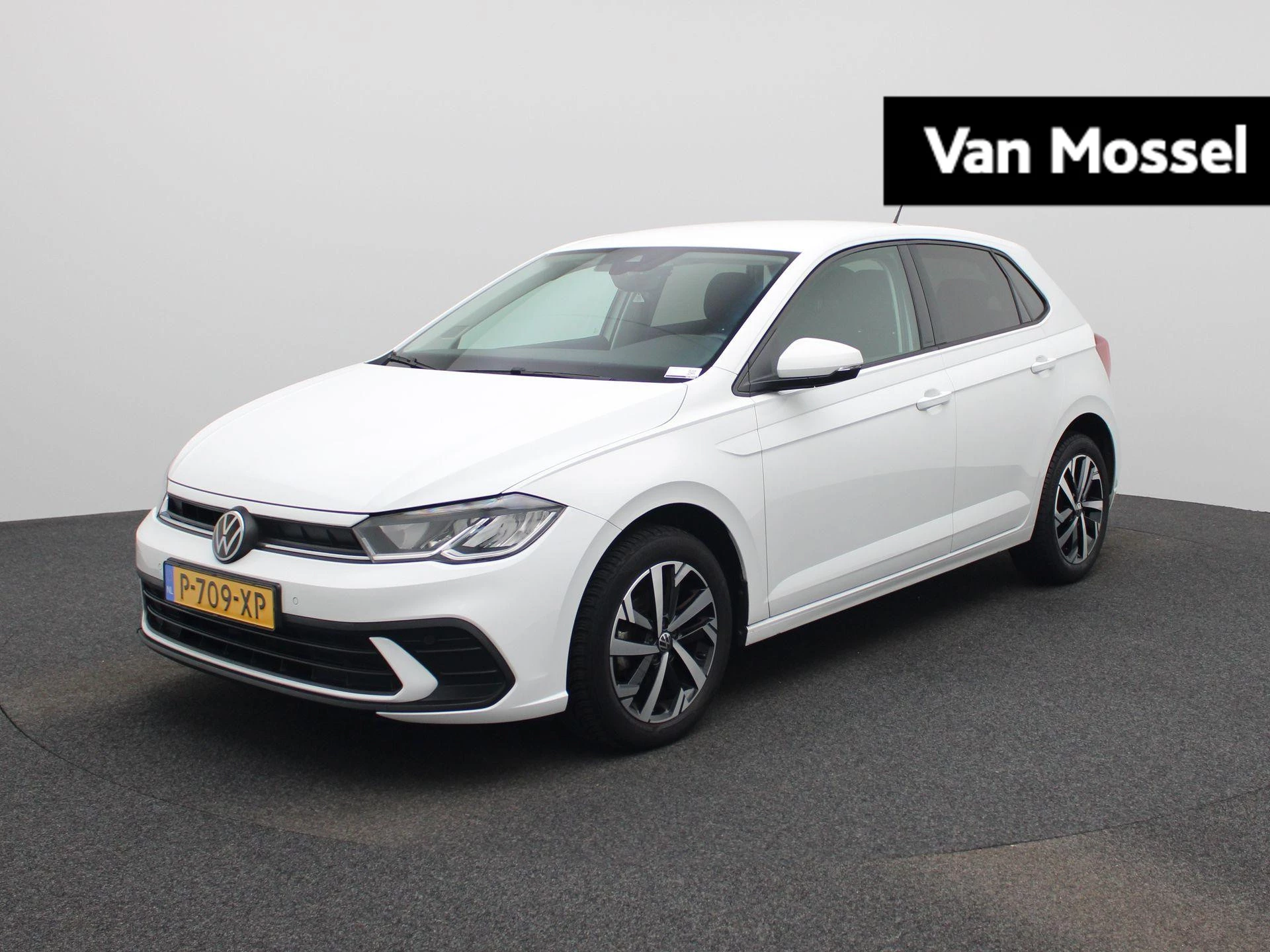 Volkswagen-Polo-image-0
