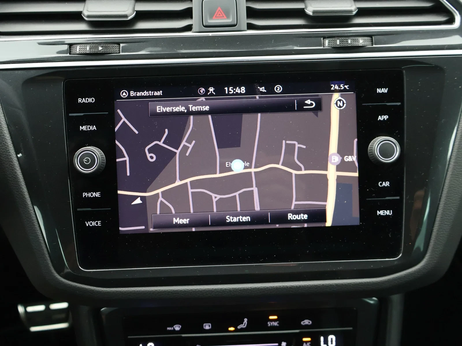 Volkswagen Tiguan Tiguan R-Line 1.5TSI 150PK *AUTOMAAT*TREKHAAK*LED*CAMERA*NAVI*VIRTUAL COCKPIT*APP-CONNECT*...*