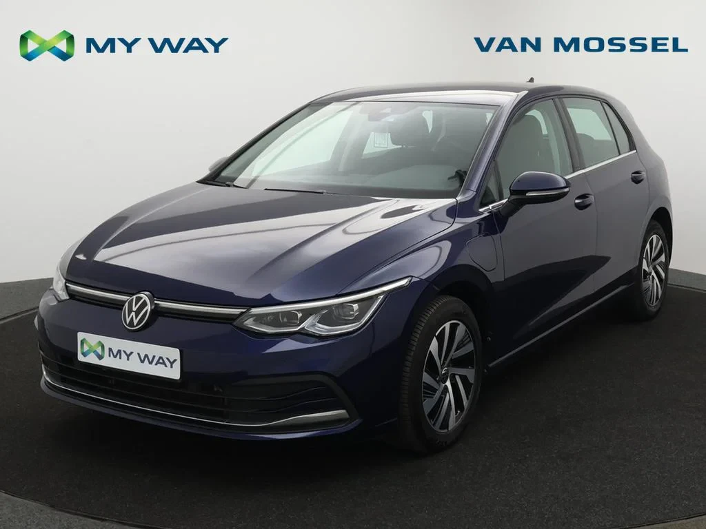 Volkswagen-Golf-image-0