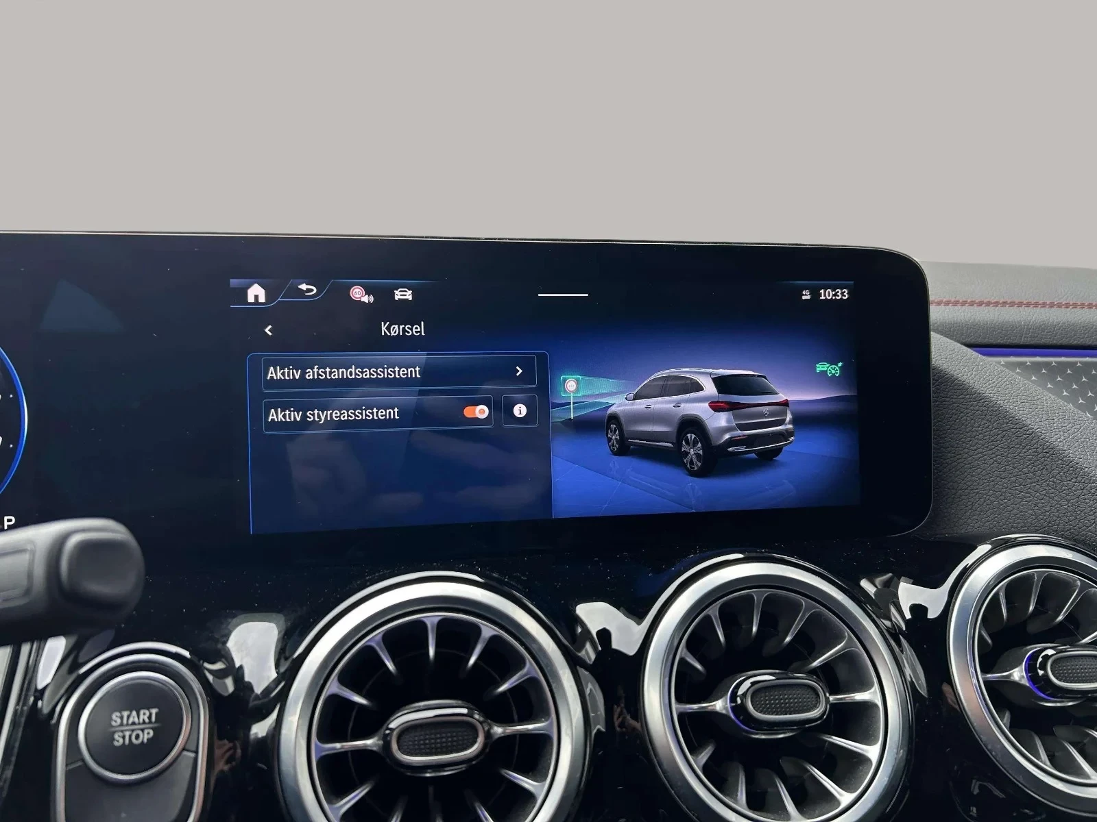 Mercedes-Benz-EQA-image-18