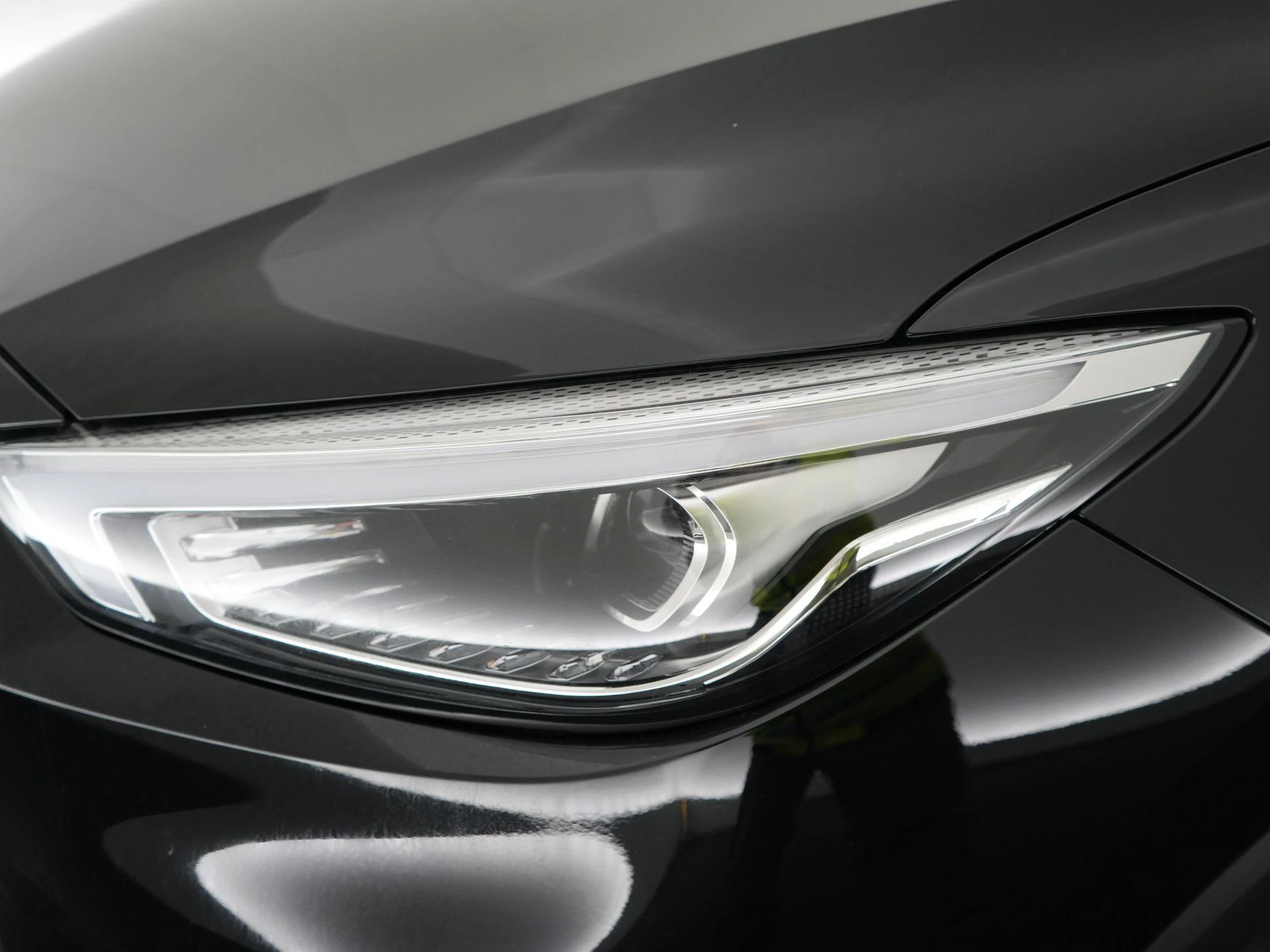 MG ZS ICE 1.0 AT LUXURY FWD