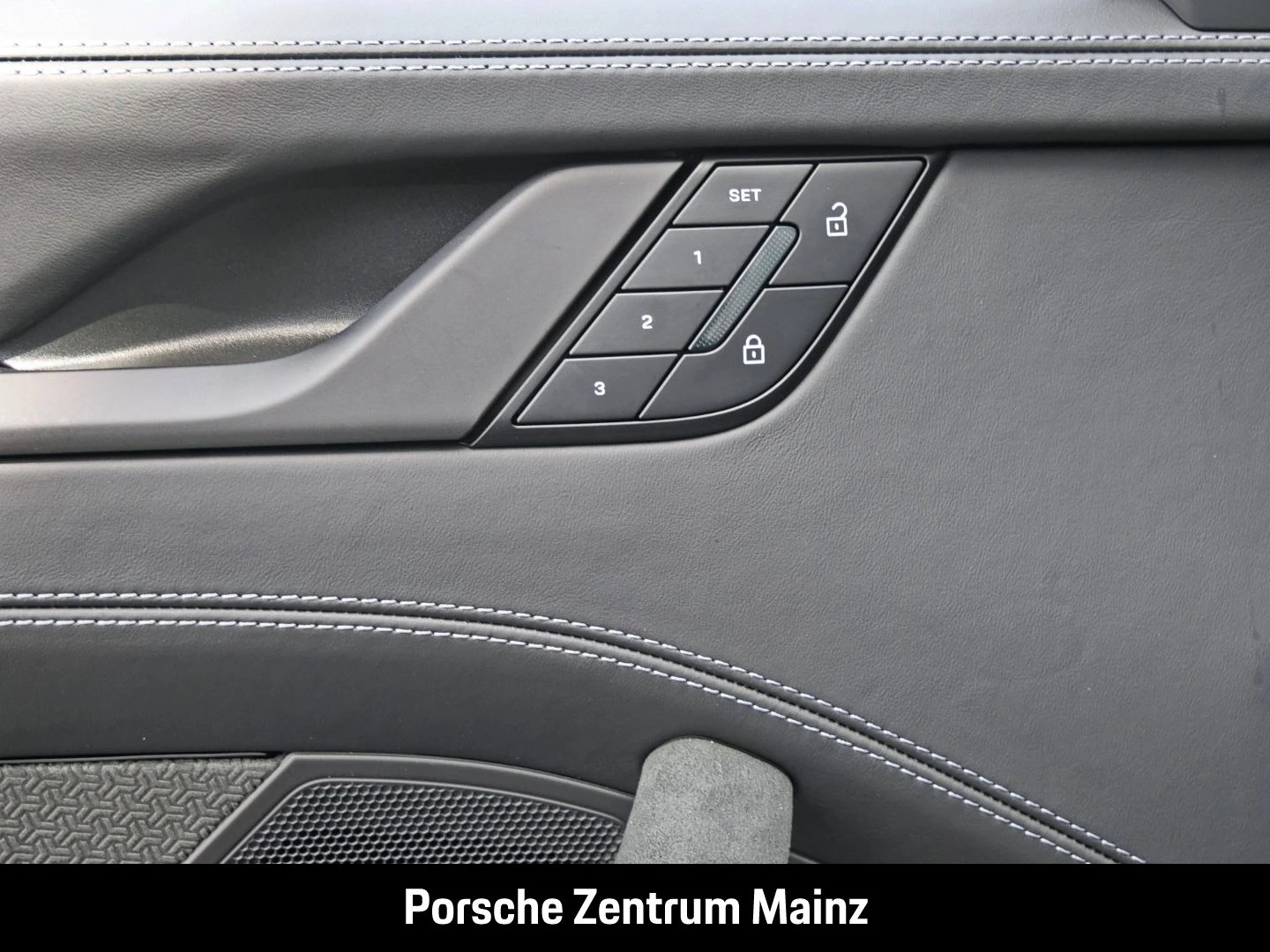 Porsche-911-image-29