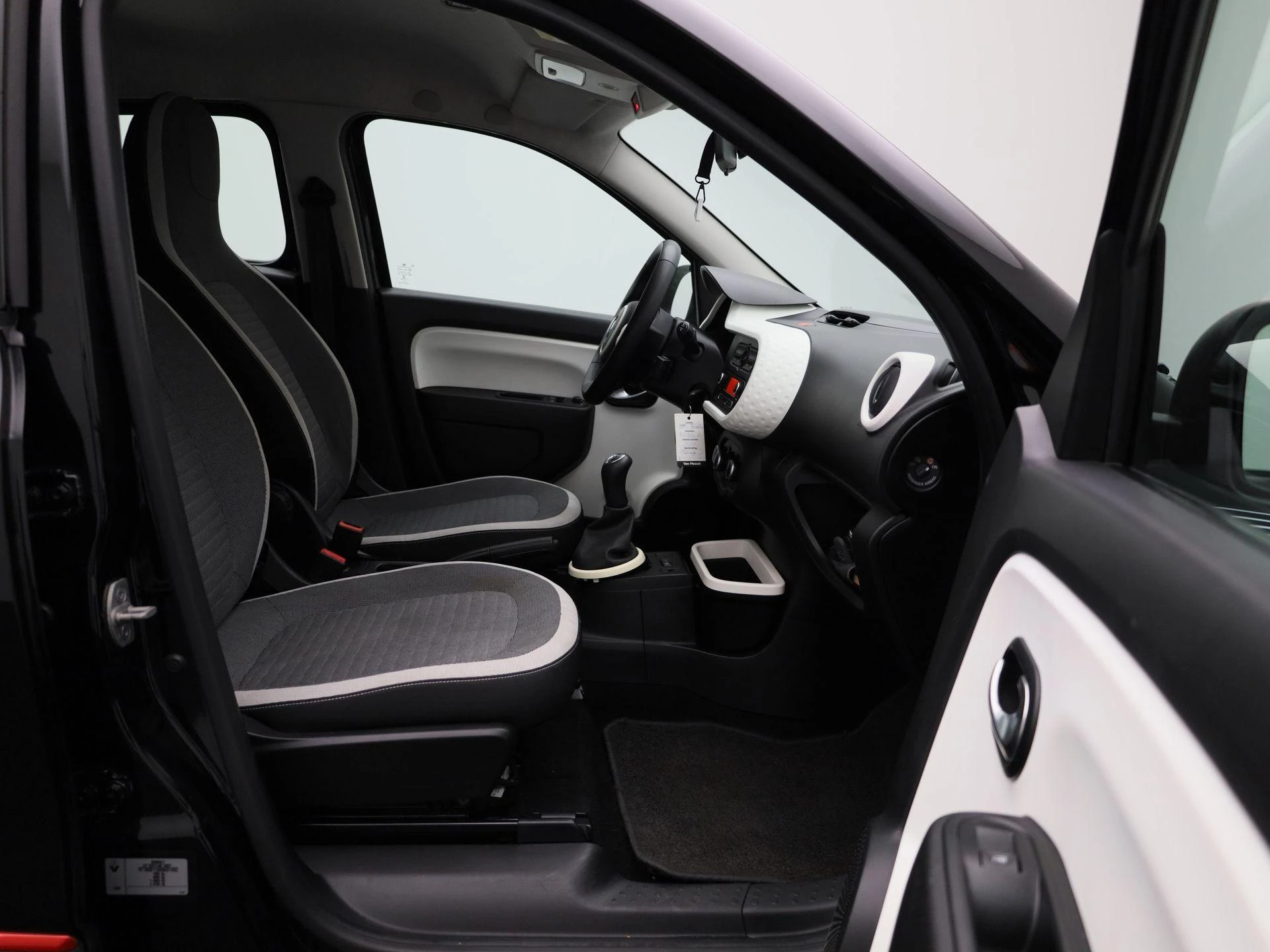 Renault-Twingo-image-25