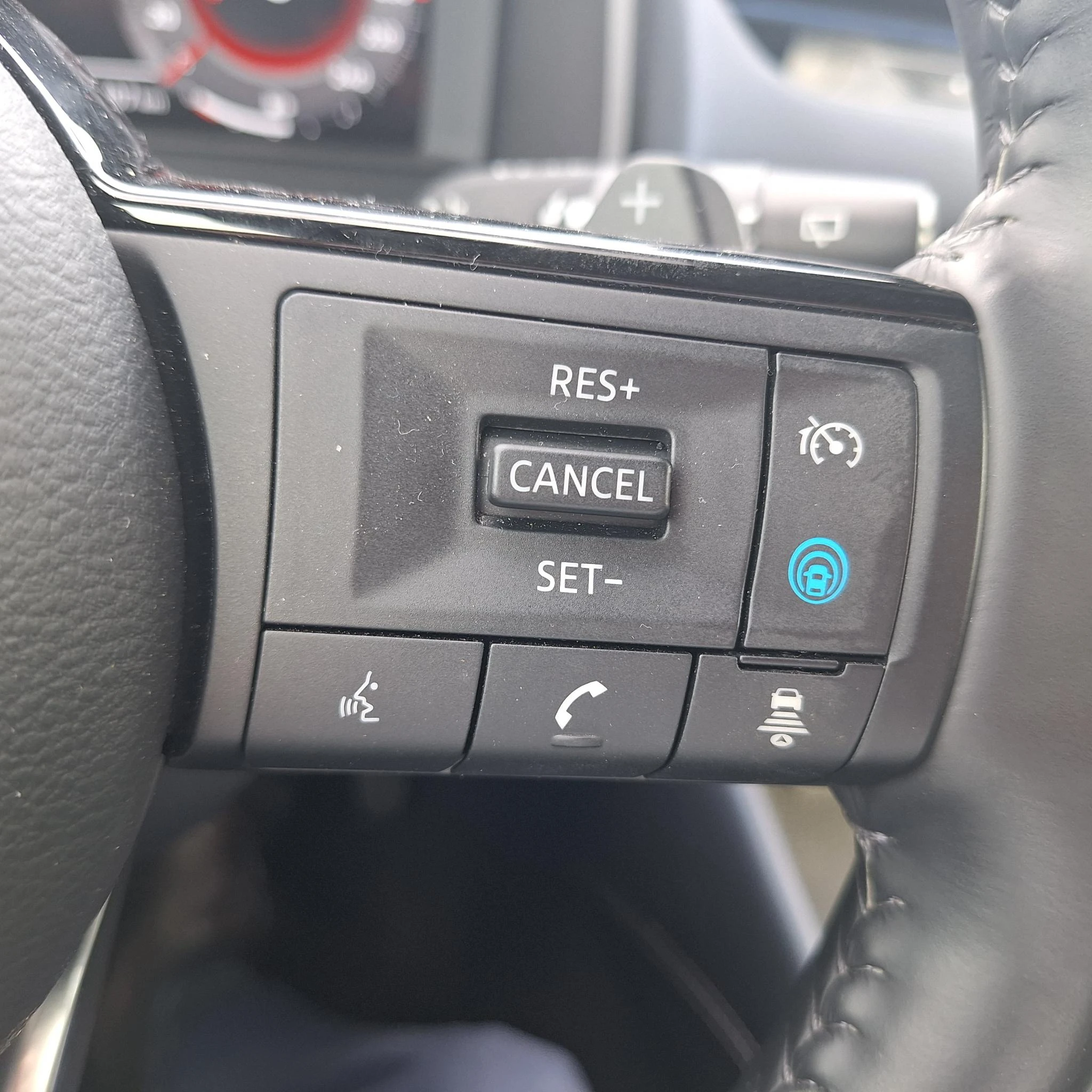 Nissan-QASHQAI-image-32