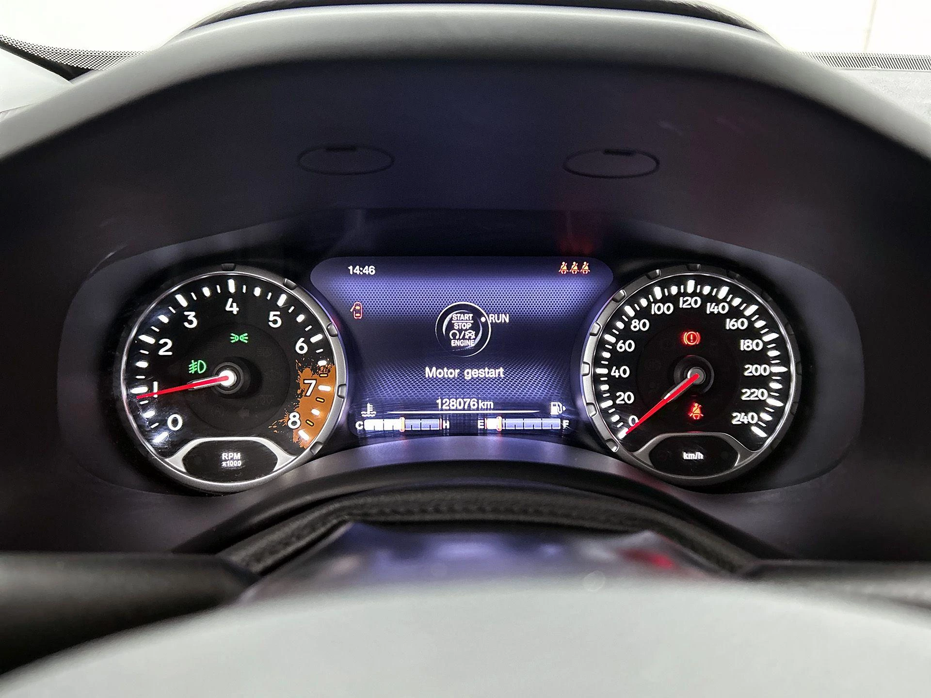 Jeep-Renegade-image-28