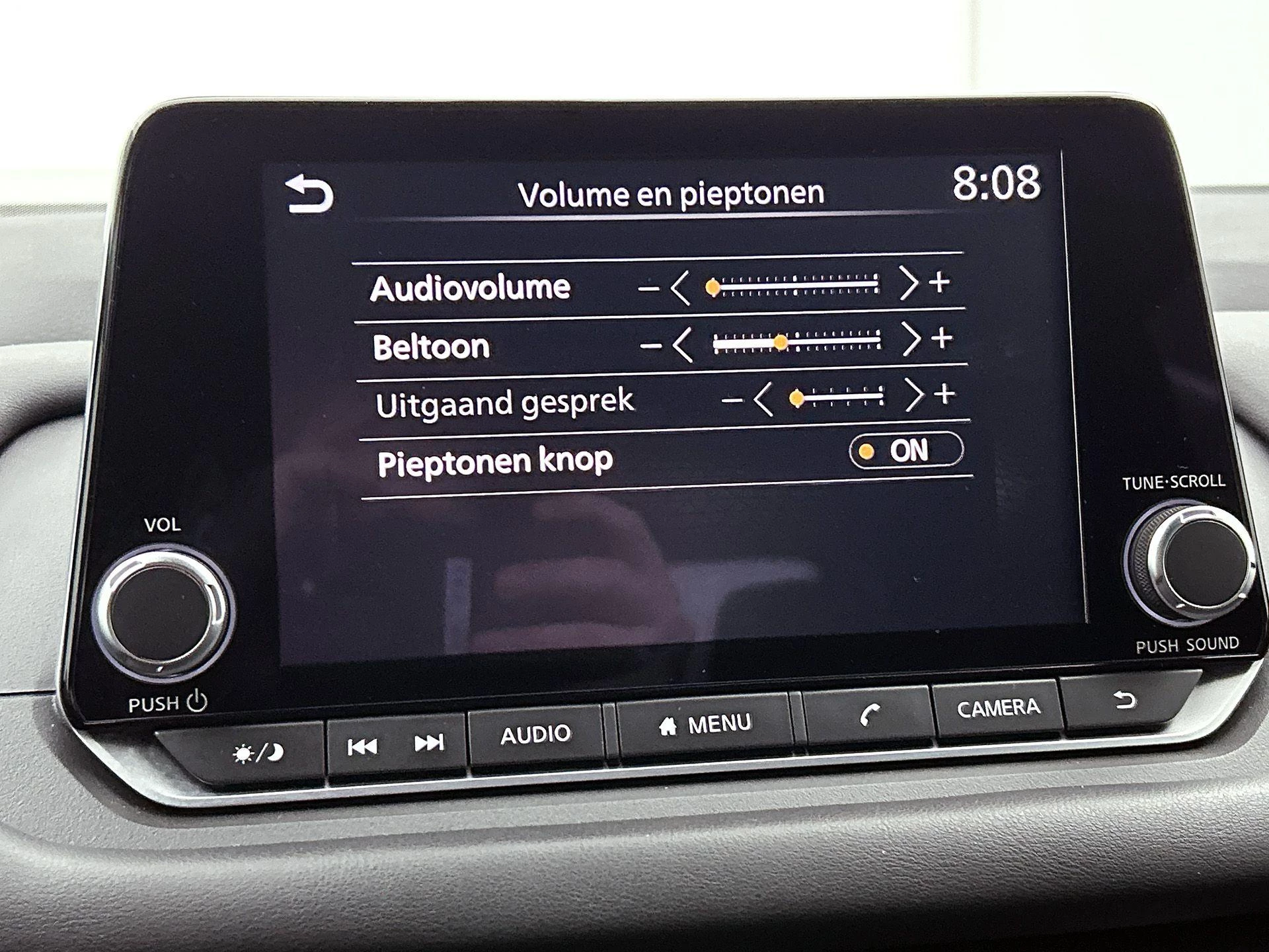 Nissan-QASHQAI-image-12