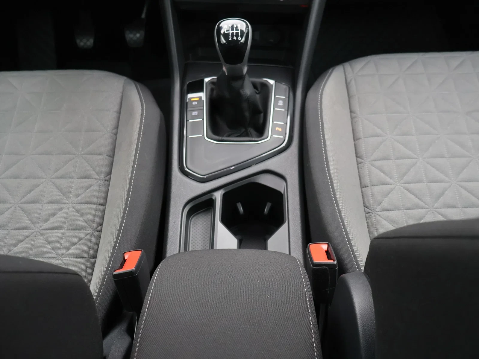 Volkswagen Tiguan Tiguan 1.5TSI Life 150PK *CAMERA*ACC*PDC*APP-CONNECT*ZETELVERWARMING*...*