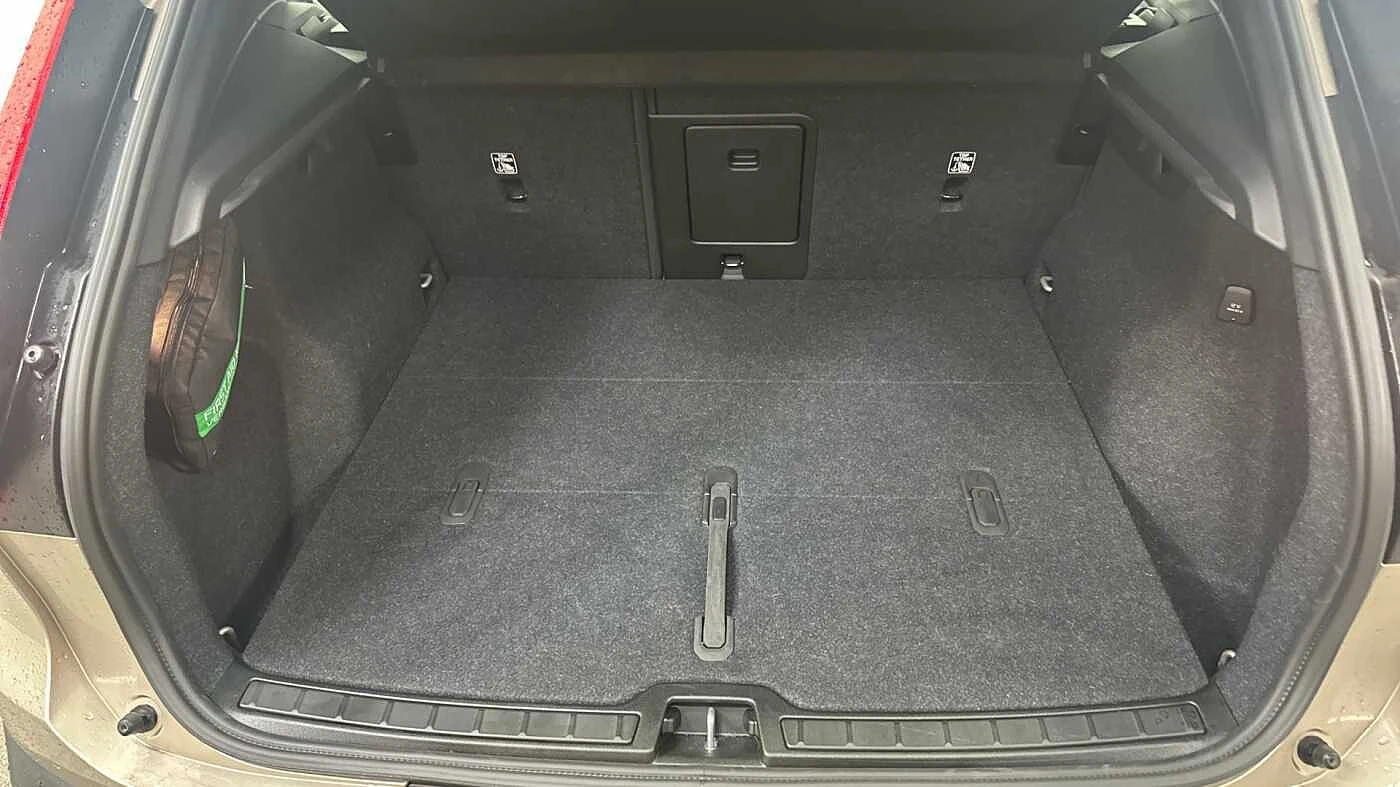 Volvo-XC40-image-14