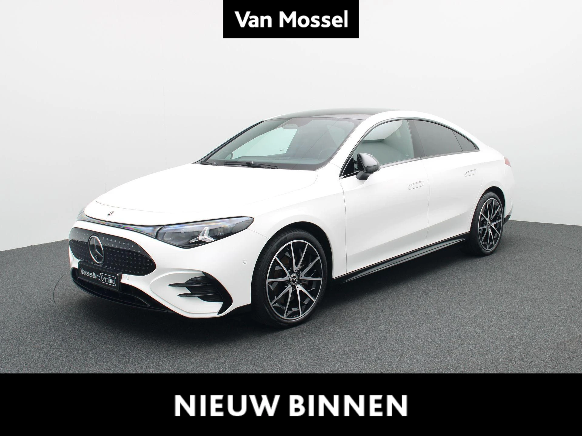 Mercedes-Benz-CLA-image-0