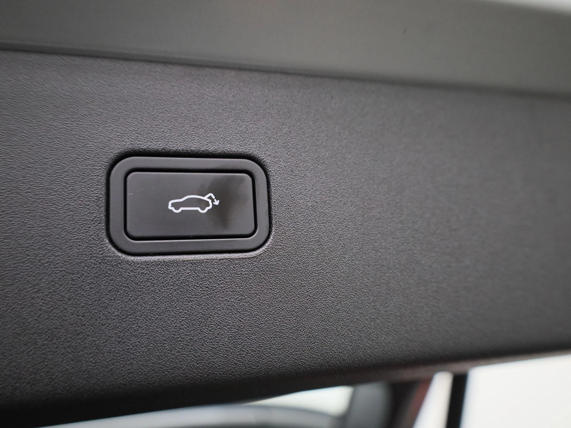 Volvo-EX30-image-13