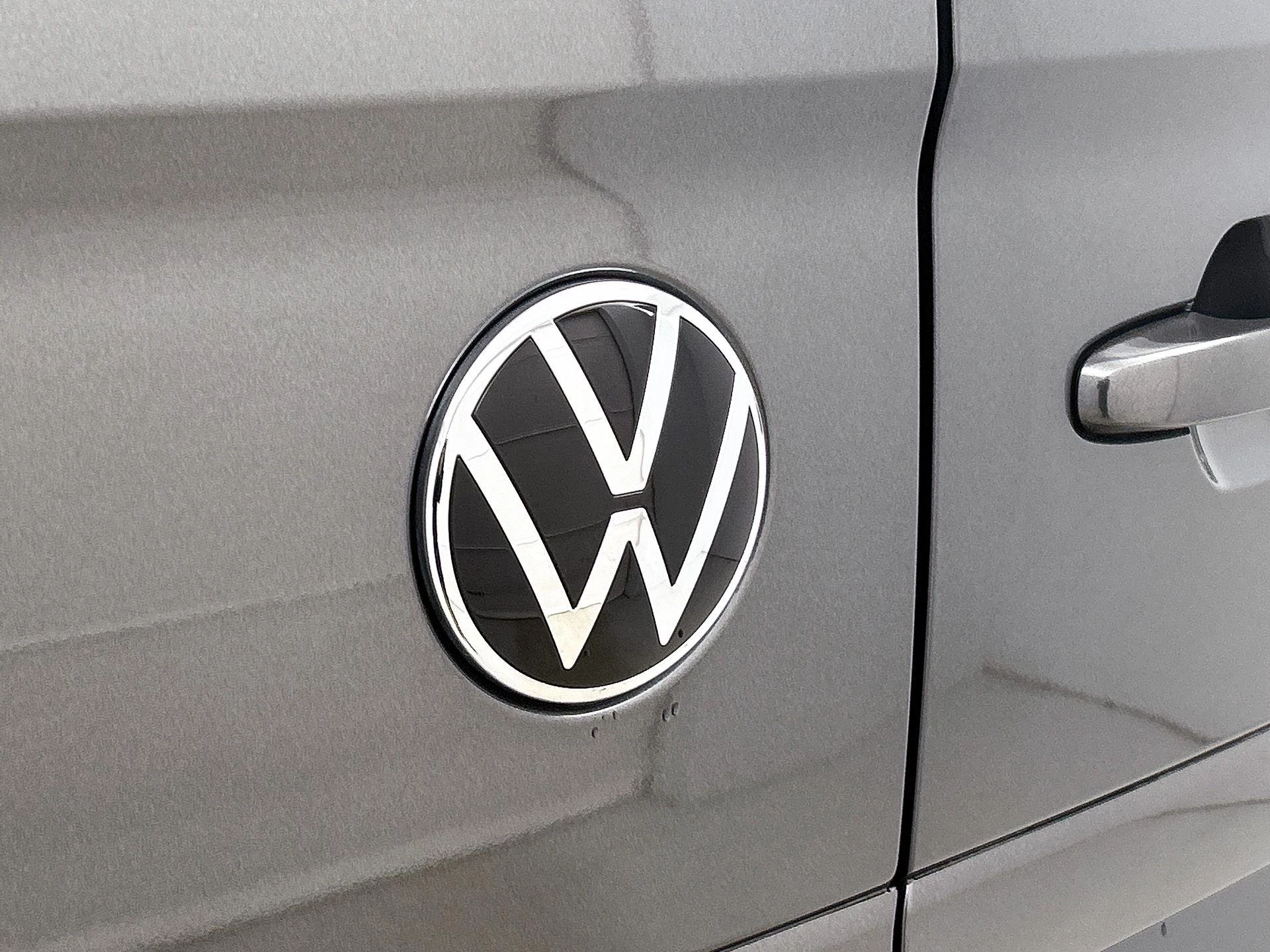 Volkswagen e-Transporter Bulli L2H1 218PK