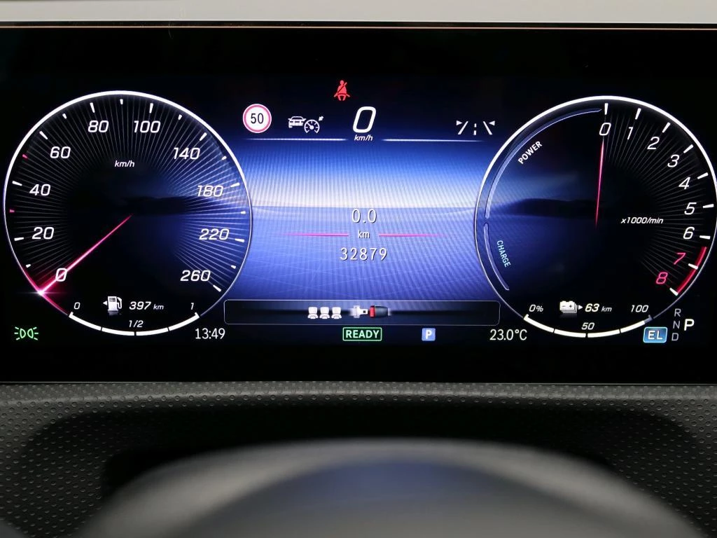 Mercedes-Benz A-Klasse 250 e Business Solution AMG