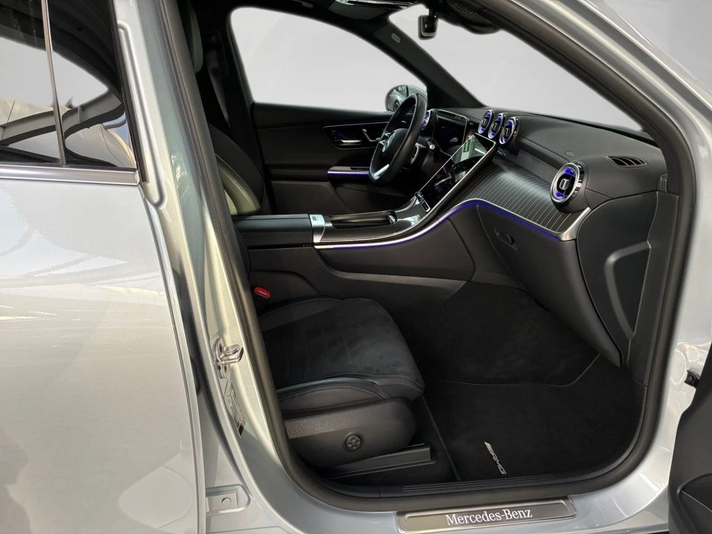 Mercedes-Benz-GLC 220 d-image-15