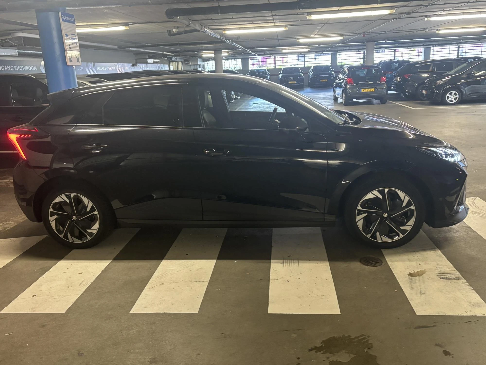 MG-MG4 EV-image-12