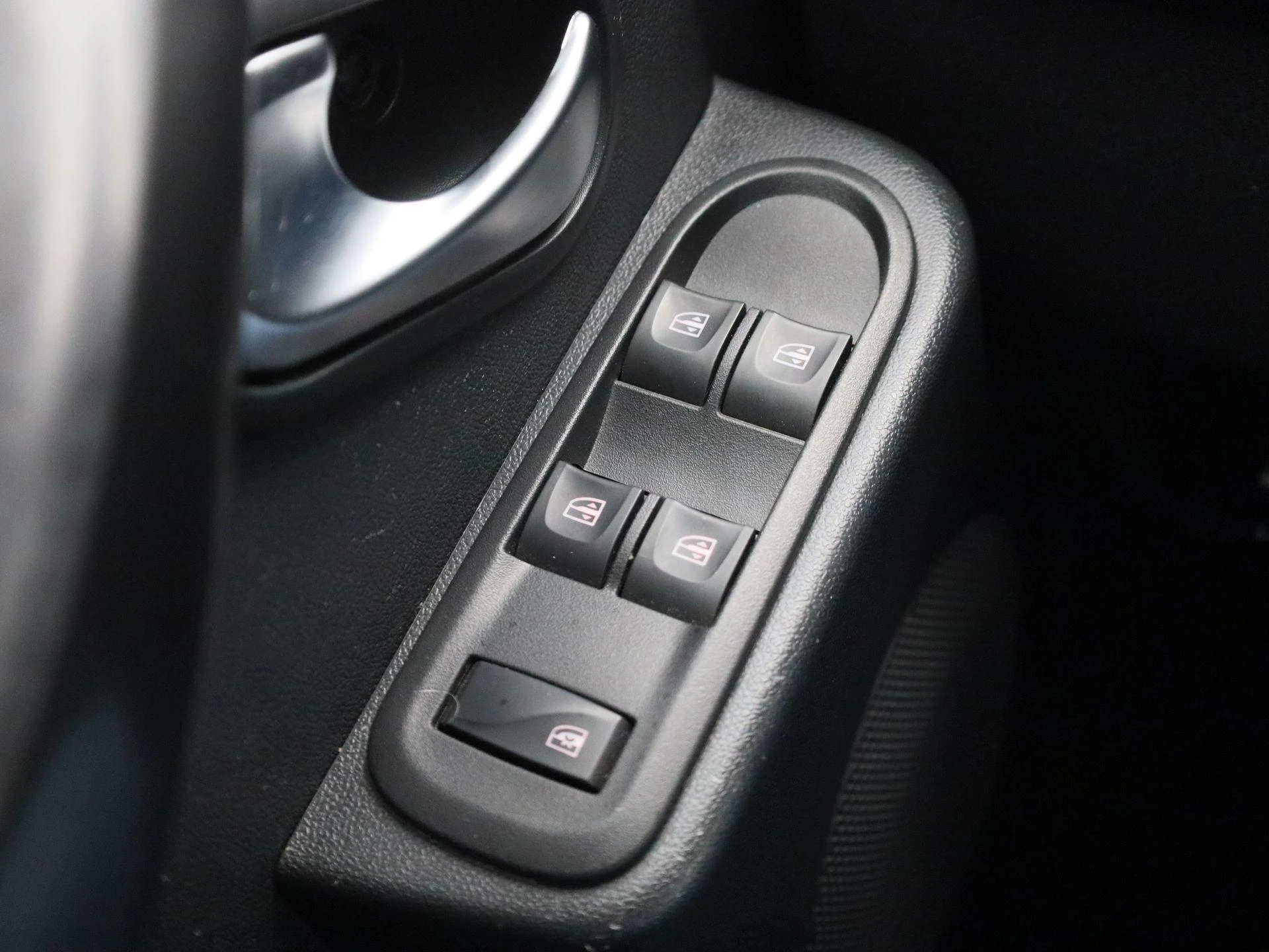 Dacia-Duster-image-26
