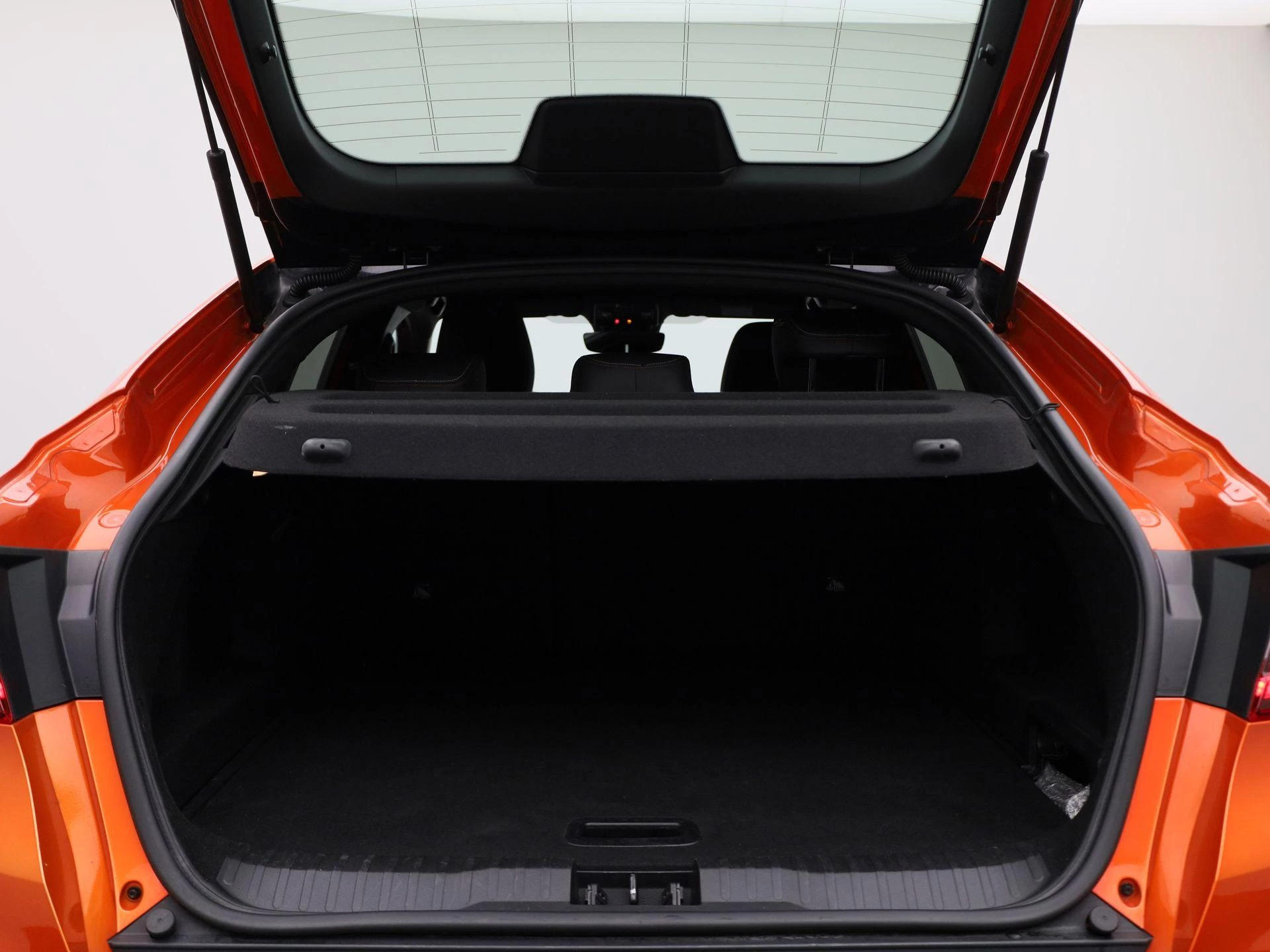 Renault-Arkana-image-13