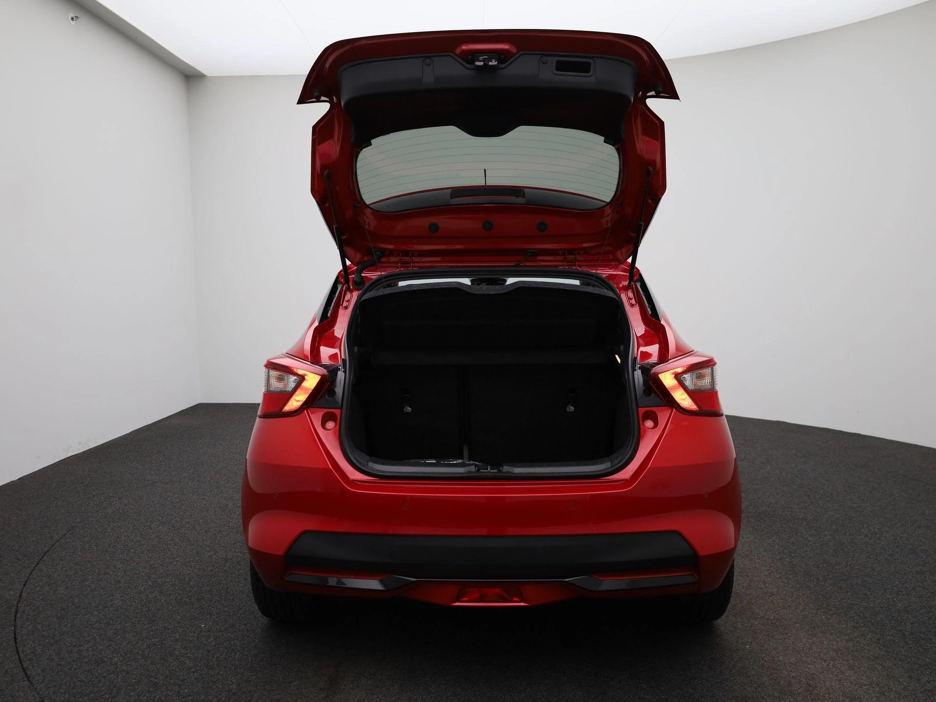 Nissan-Micra-image-10
