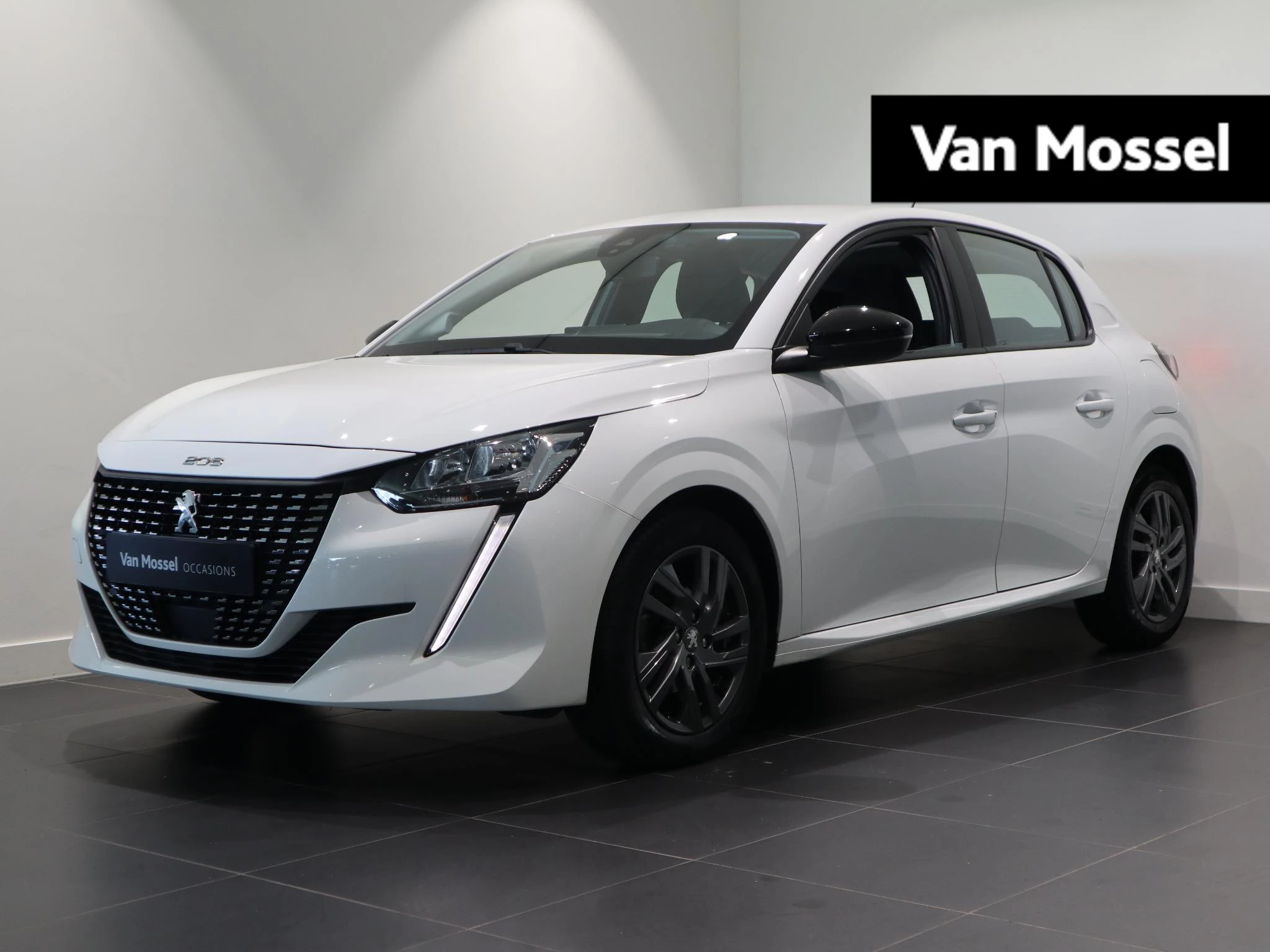 Peugeot-208-image-0
