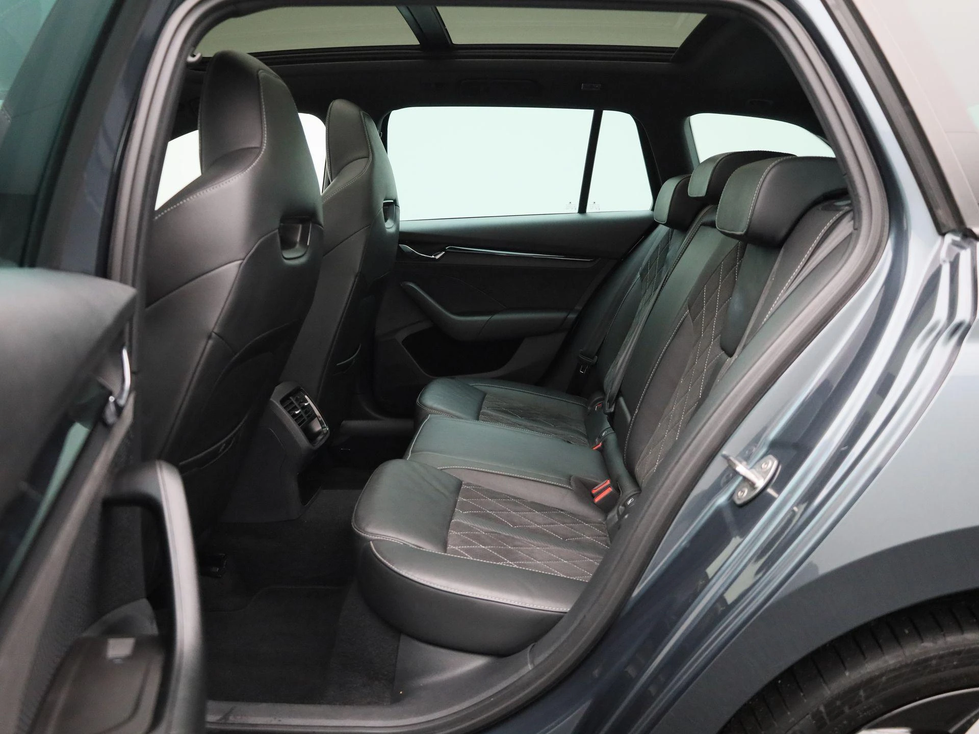 Škoda-Octavia-image-12