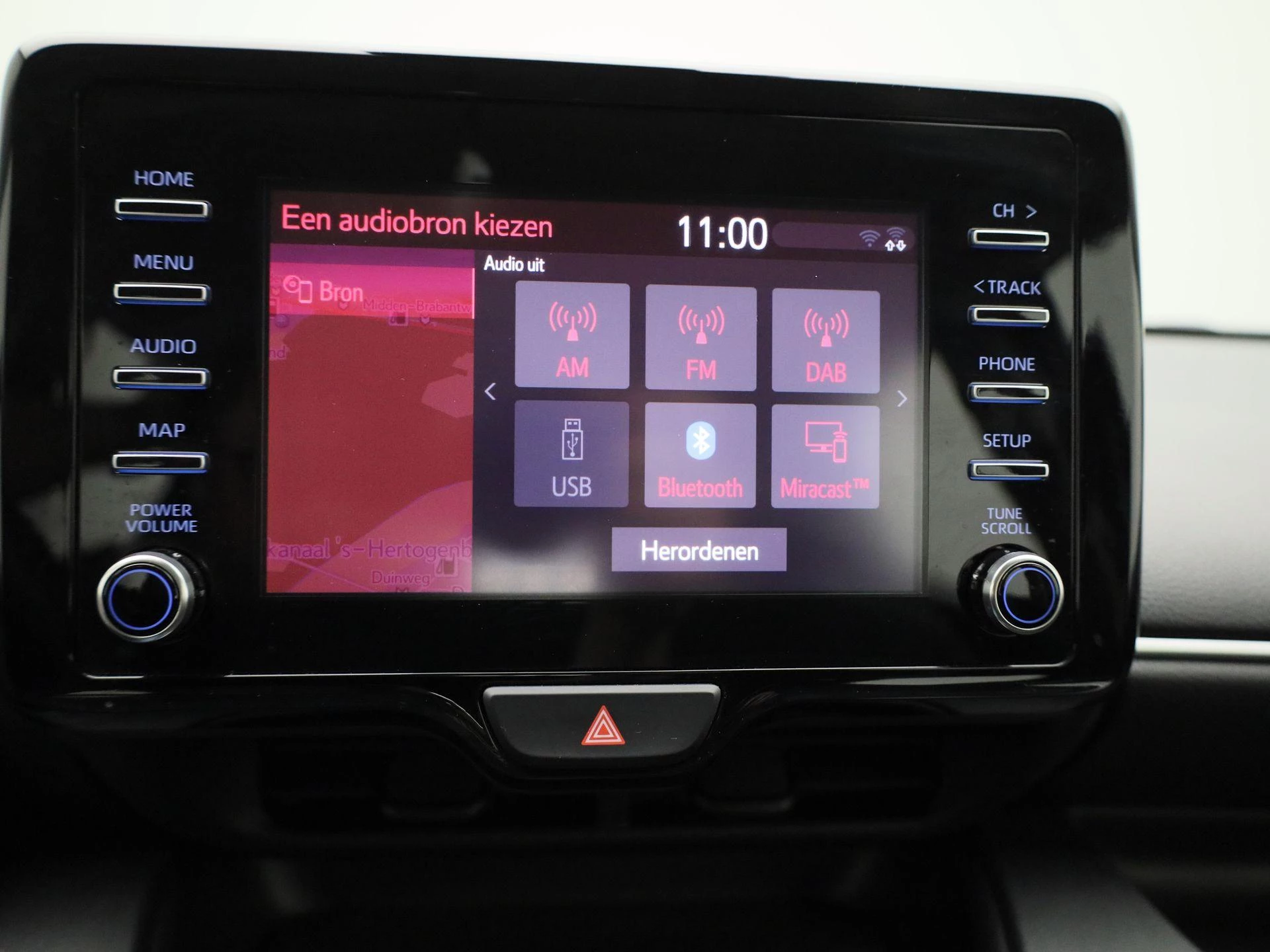 Toyota Yaris 1.5 Hybrid Business Plus