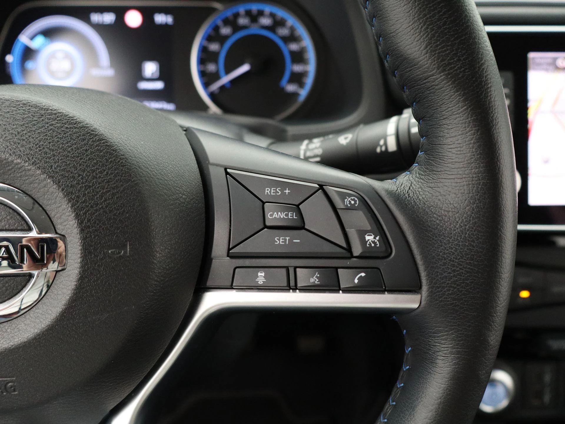 Nissan-Leaf-image-23