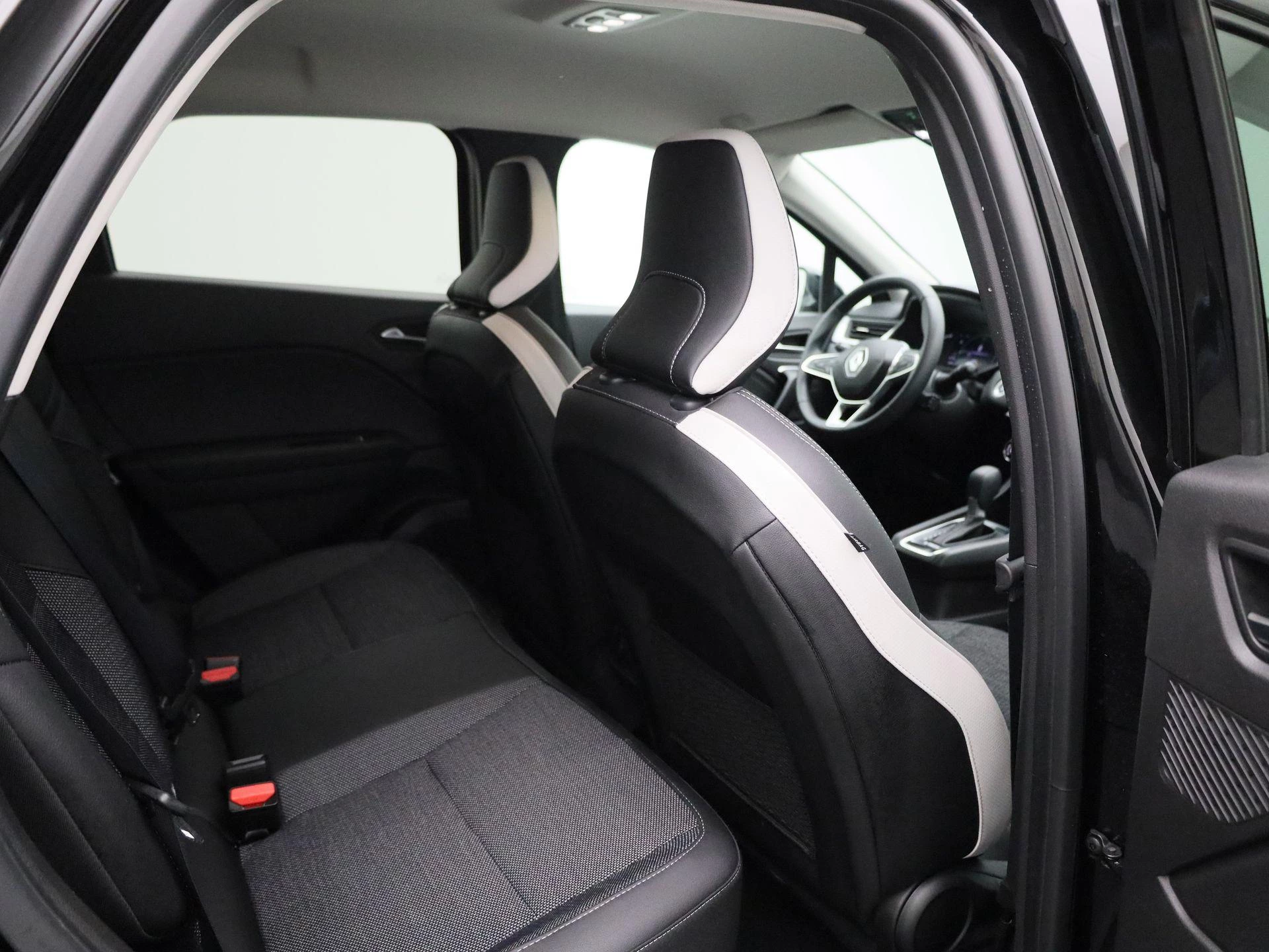 Renault-Captur-image-30