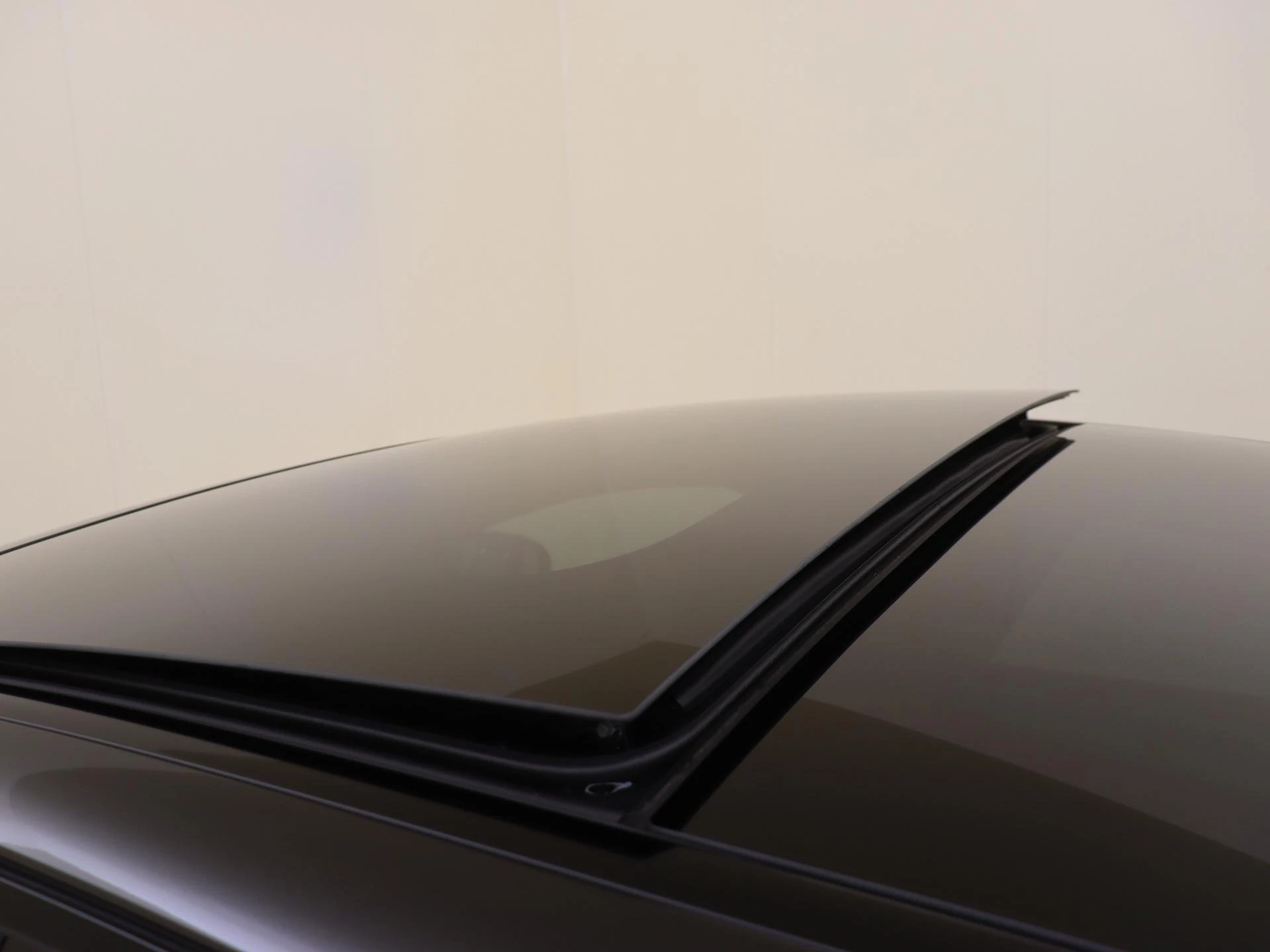 Mercedes-Benz-E-Klasse-image-27