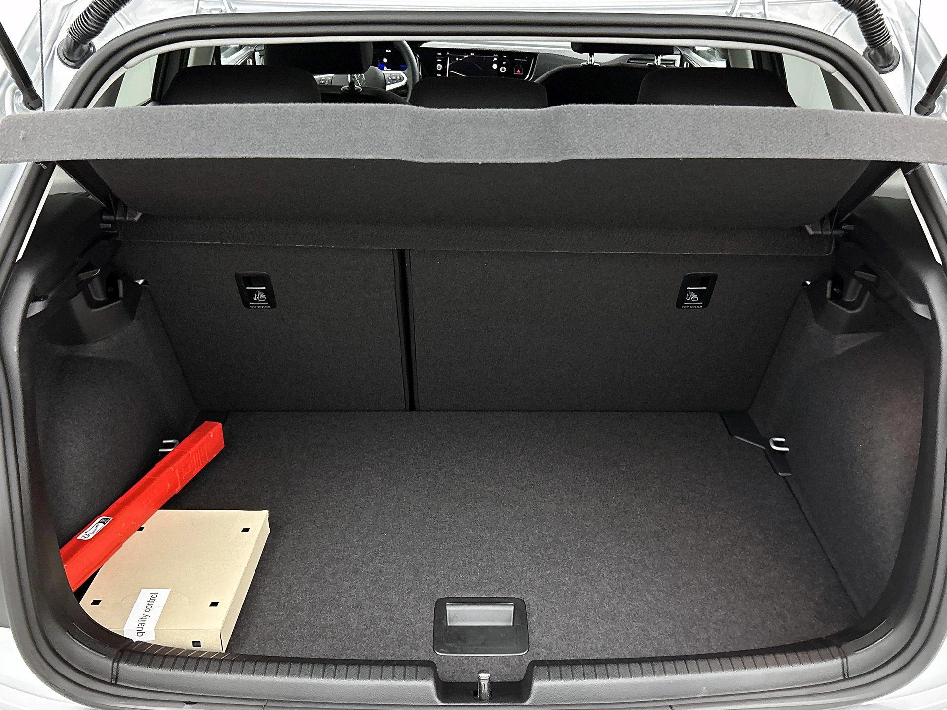 Volkswagen-Polo-image-11