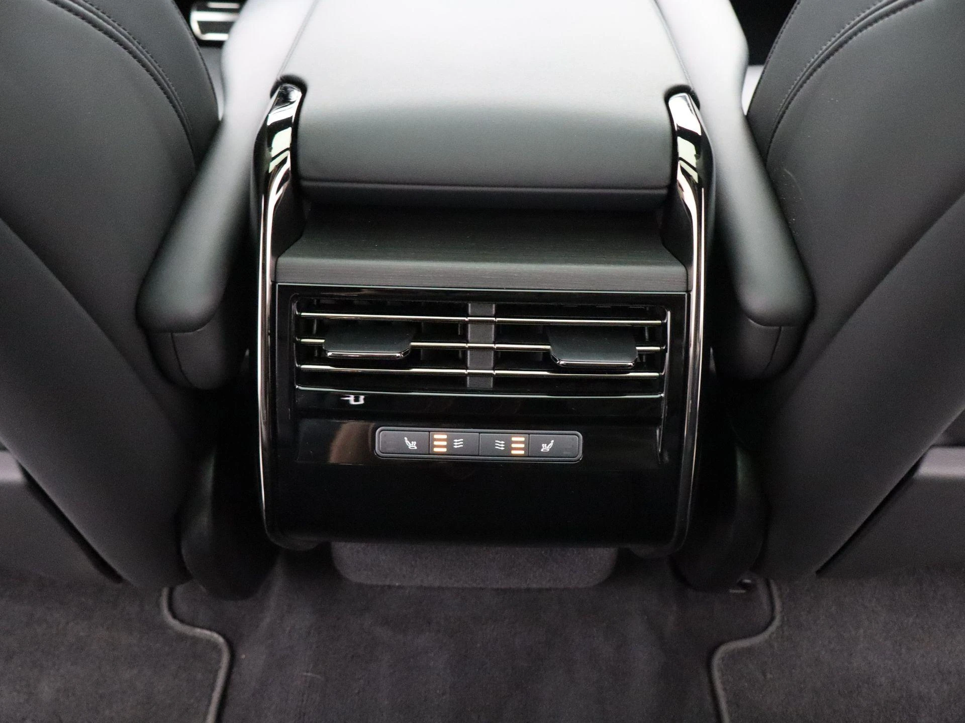 Land Rover-Range Rover Sport-image-41