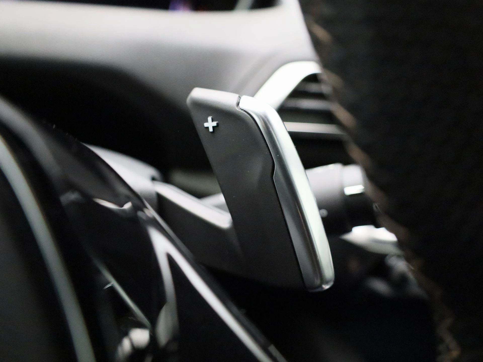 Peugeot-5008-image-25