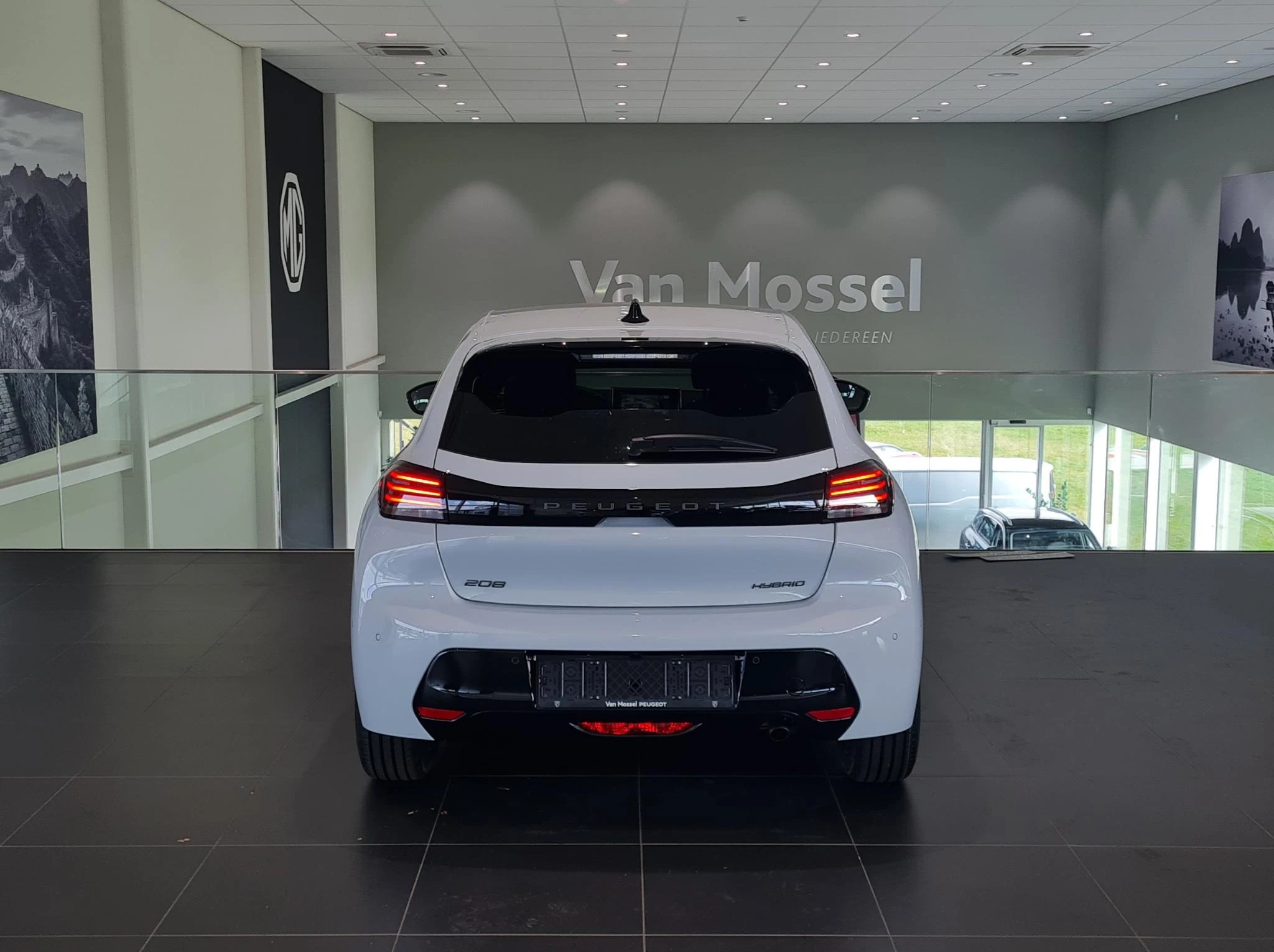 Peugeot 208 1.2 Hybrid 110 e-DCS6 Allure