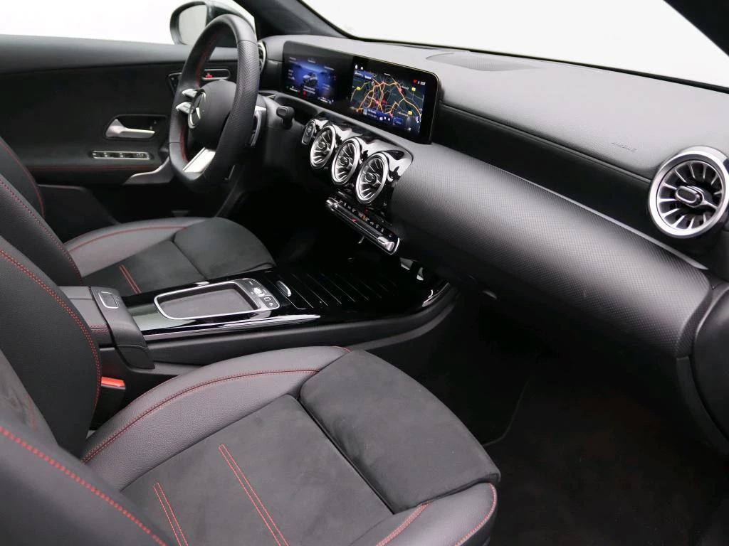 Mercedes-Benz A-Klasse 250 e Business Solution AMG