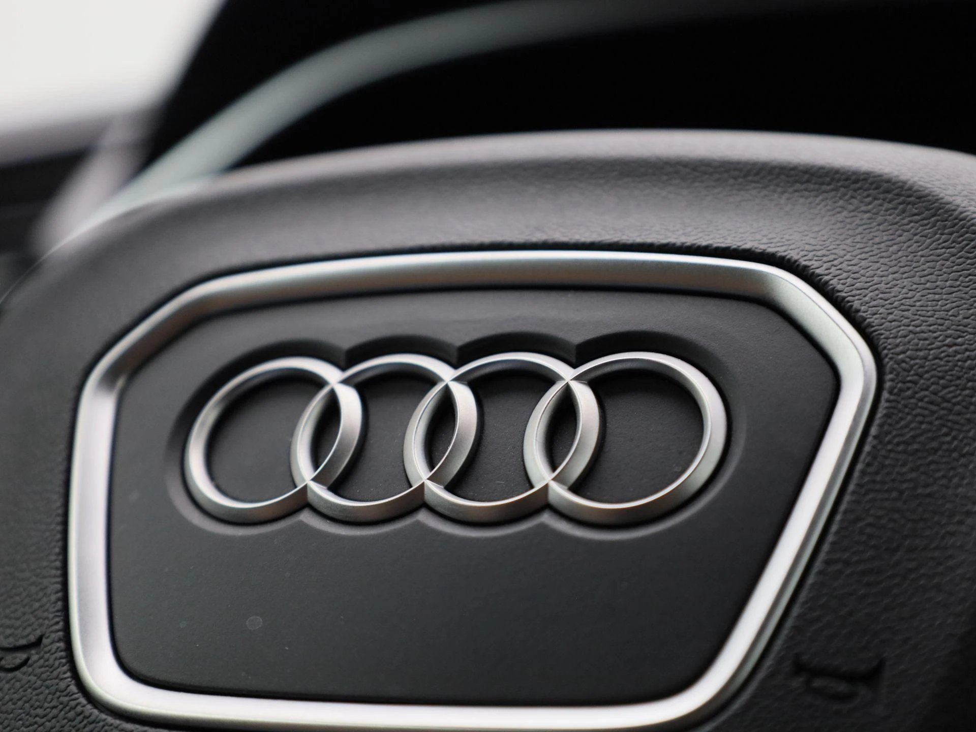 Audi-Q3-image-30