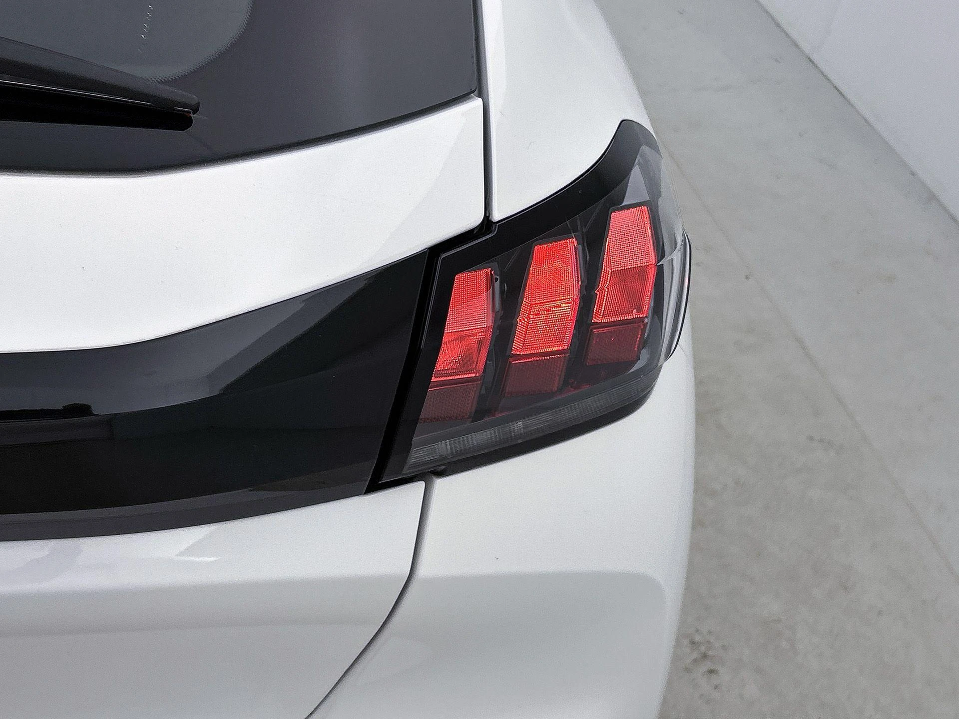 Peugeot-208-image-14