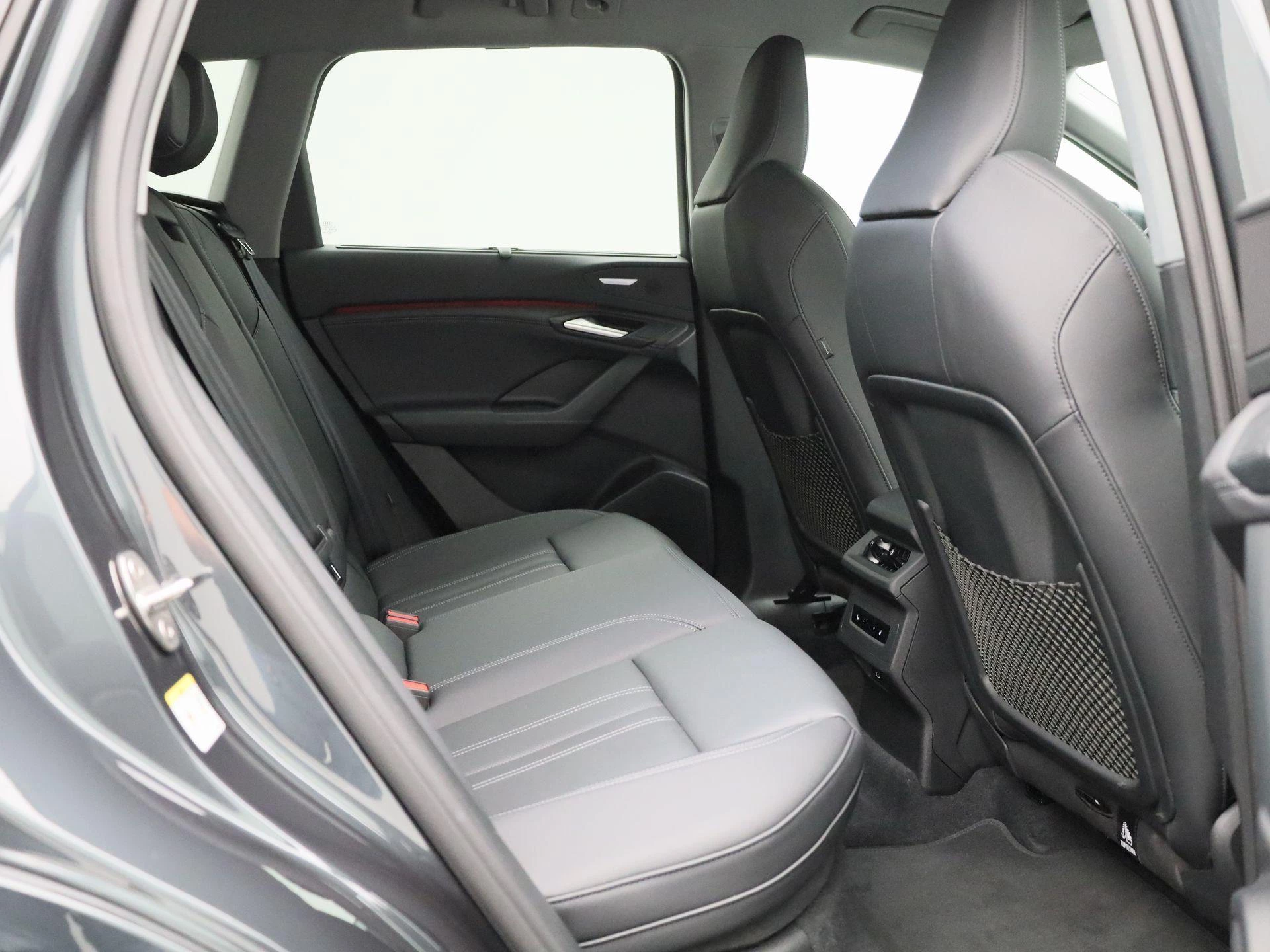 Audi-Q6 e-tron-image-50