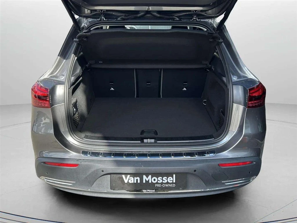 Mercedes-Benz-EQA-image-21