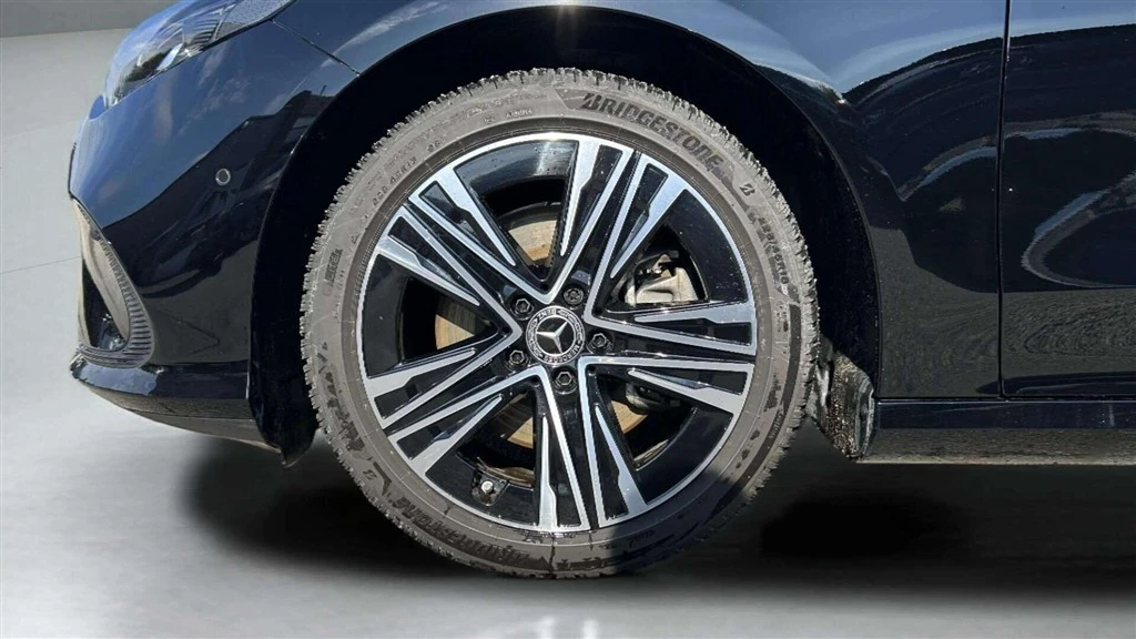Mercedes-Benz-CLA-image-7