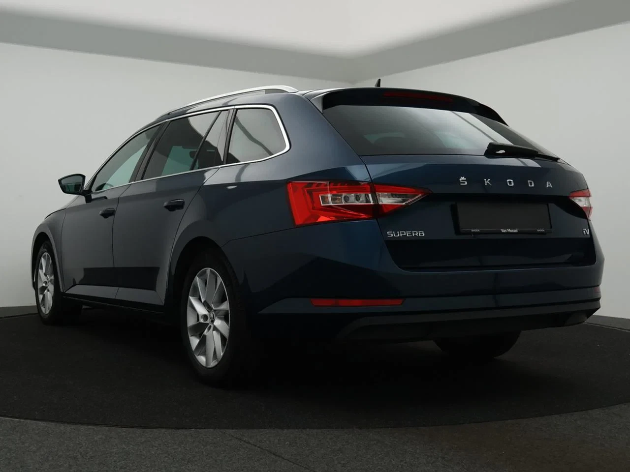 Škoda-Superb-image-12