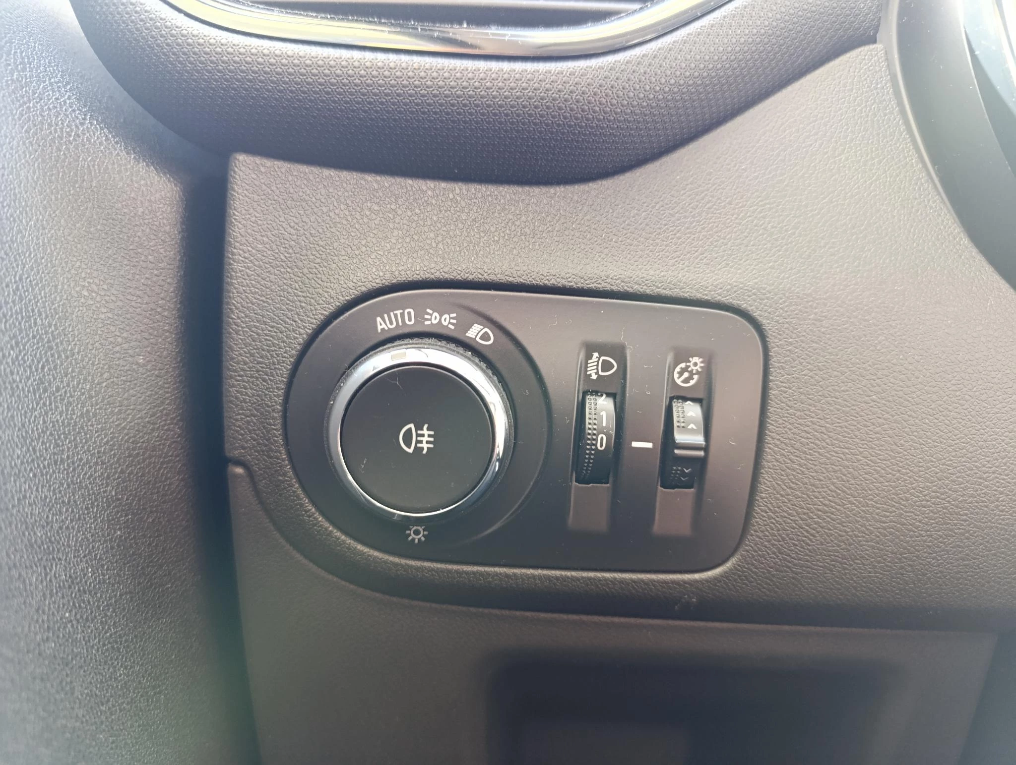Opel-Crossland X-image-10