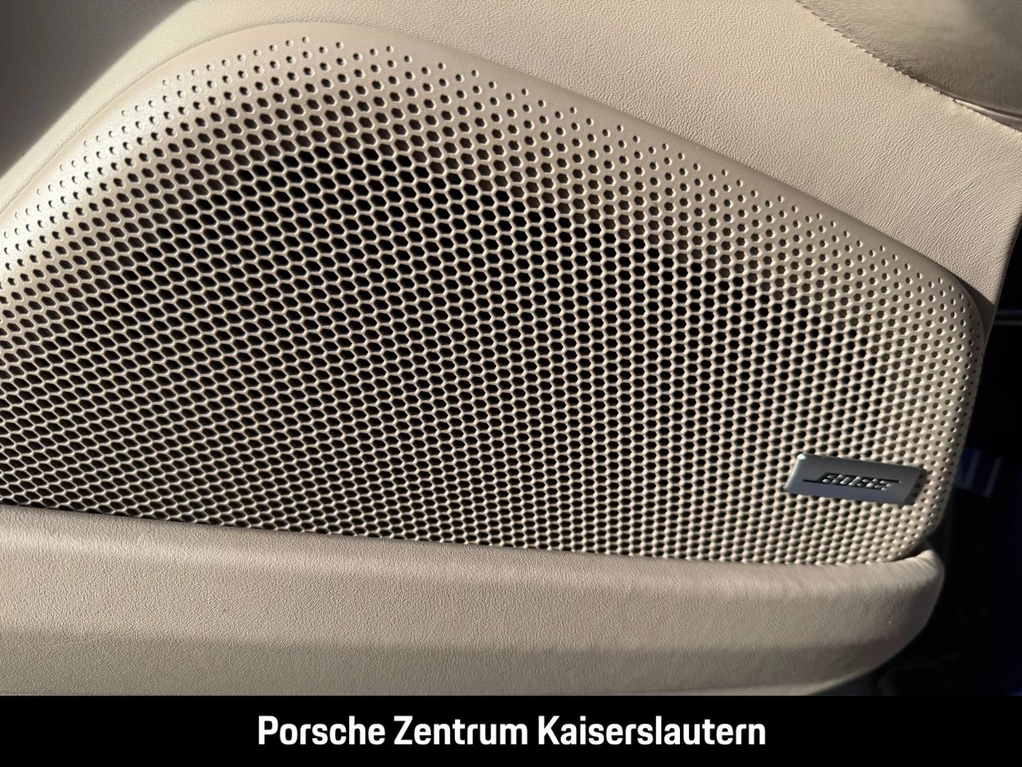 Porsche-Panamera-image-34